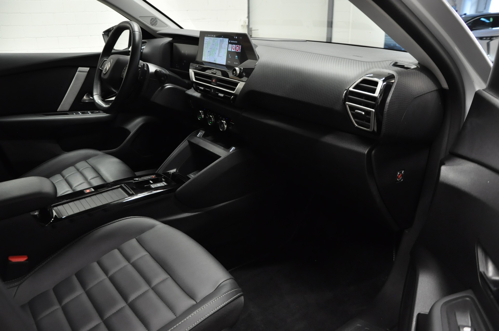 CITROEN C4 X HEV Max e-DCS6-image-11