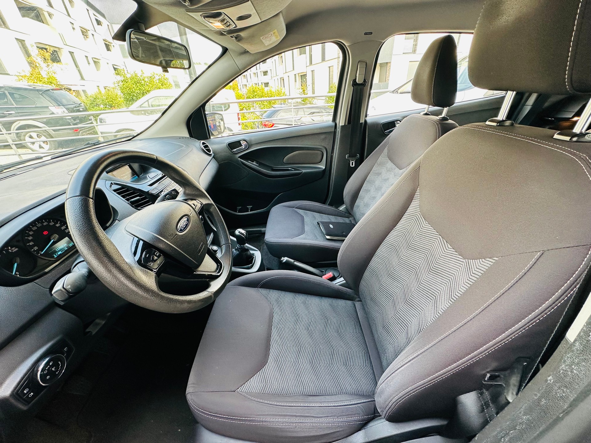 FORD KA+ 1.2 Ti-VCT Cool&Sound-image-11