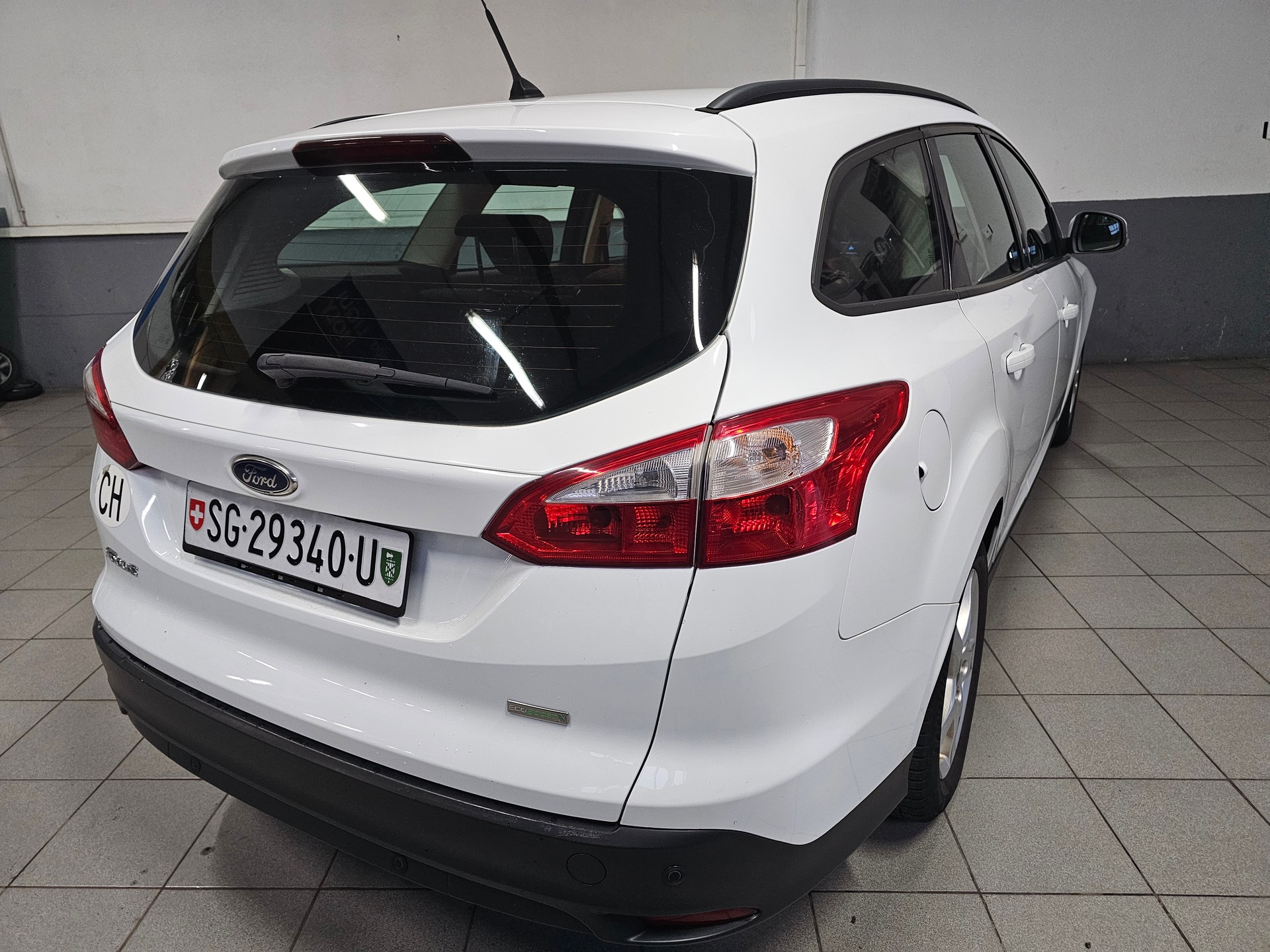 FORD Focus 1.0 SCTi Carving-image-6
