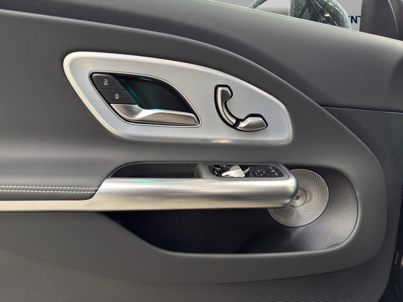 MERCEDES-BENZ CLA 220 4Matic 8G-DCT-image-13