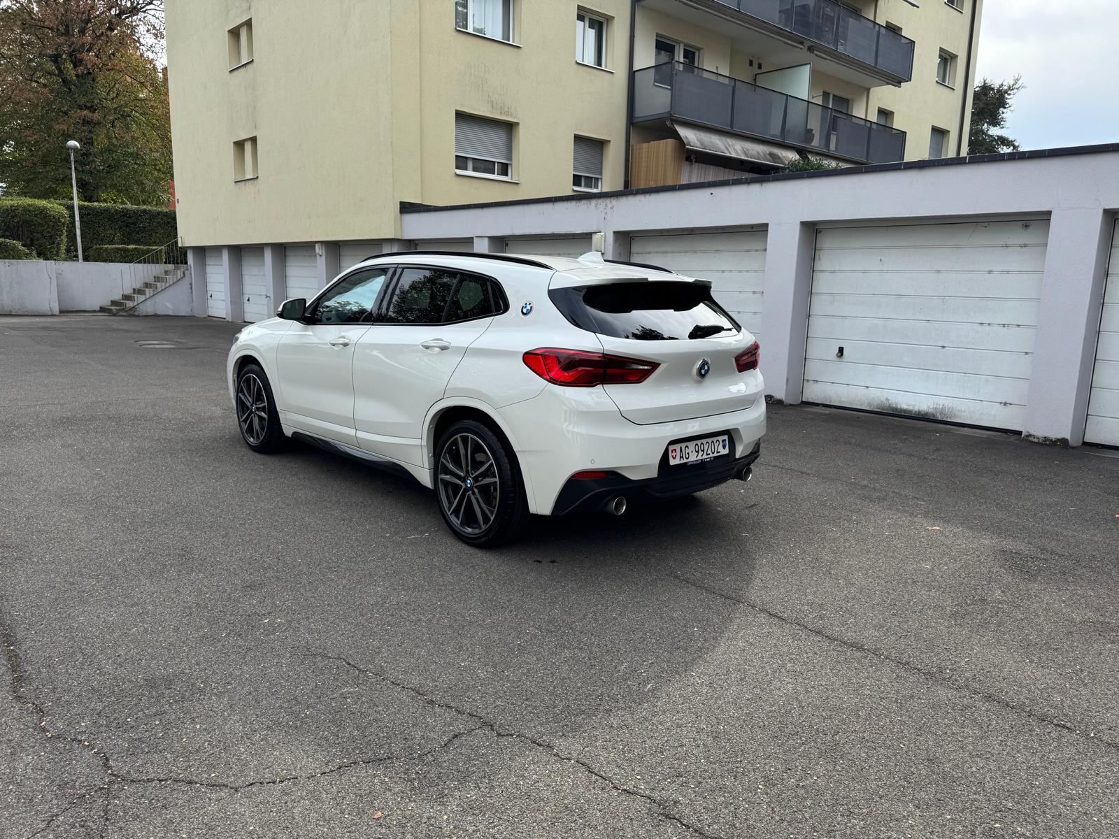 BMW 20i xDrive-image-1