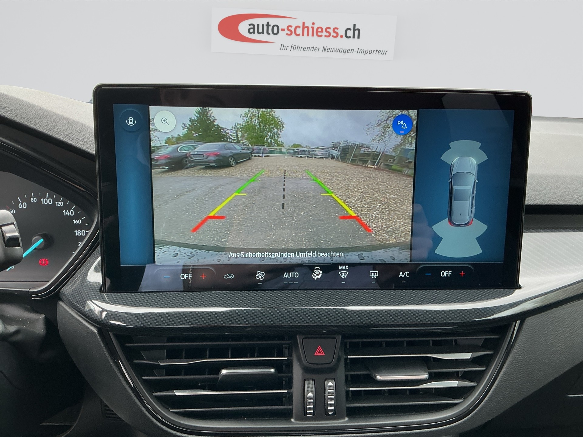 FORD Focus 1.0 Ecoboost ST-Line Automat-image-11