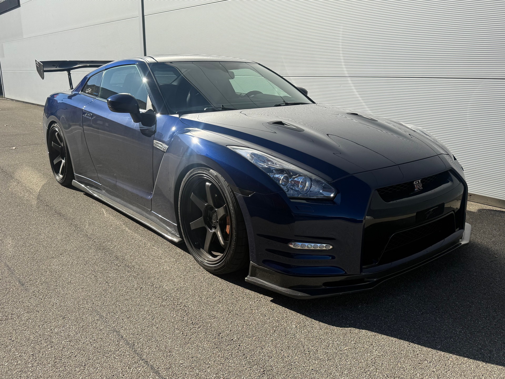NISSAN GT-R 3.8 V6 Biturbo Black Edition-image-2