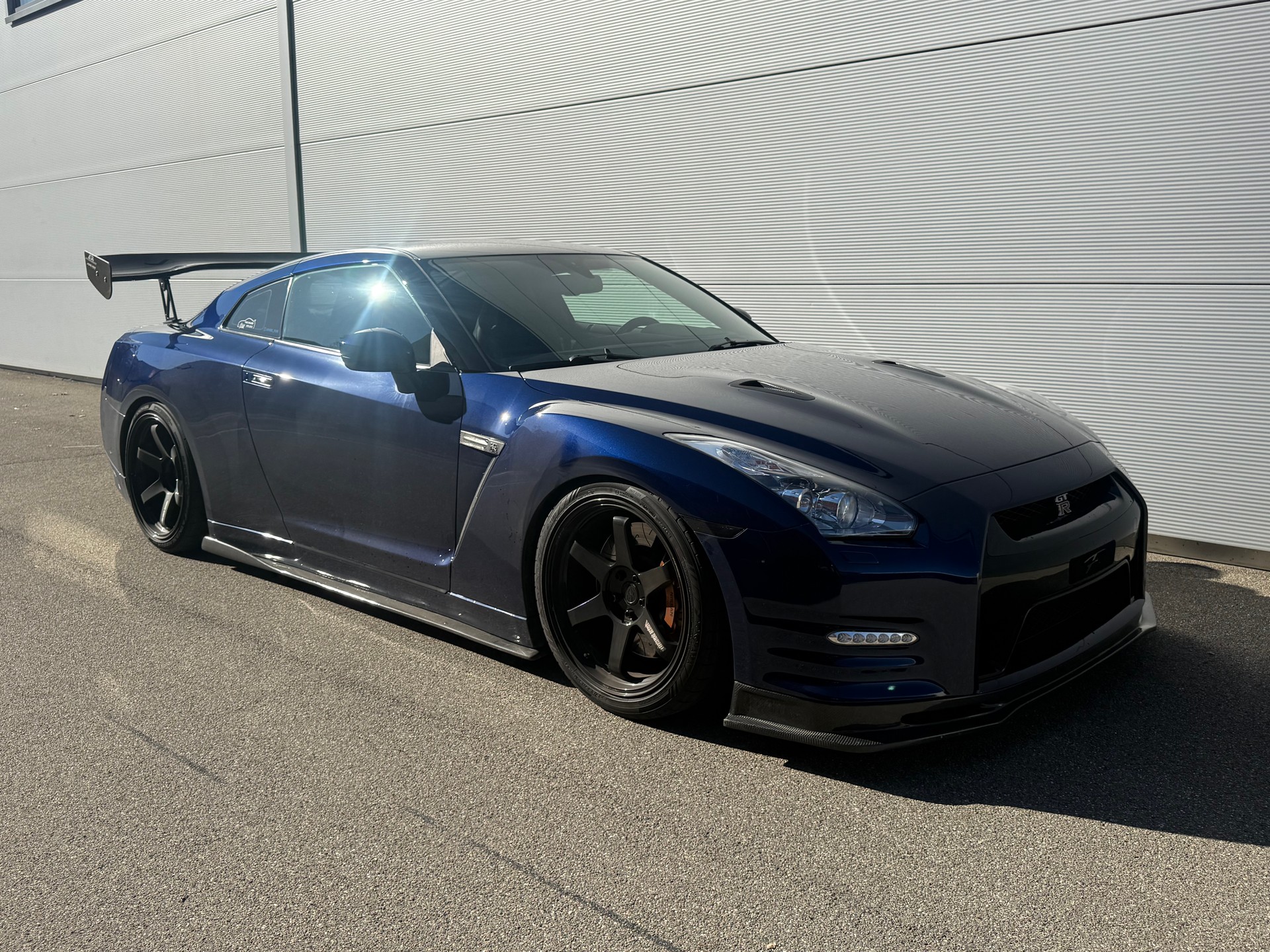 NISSAN GT-R 3.8 V6 Biturbo Black Edition-image-0