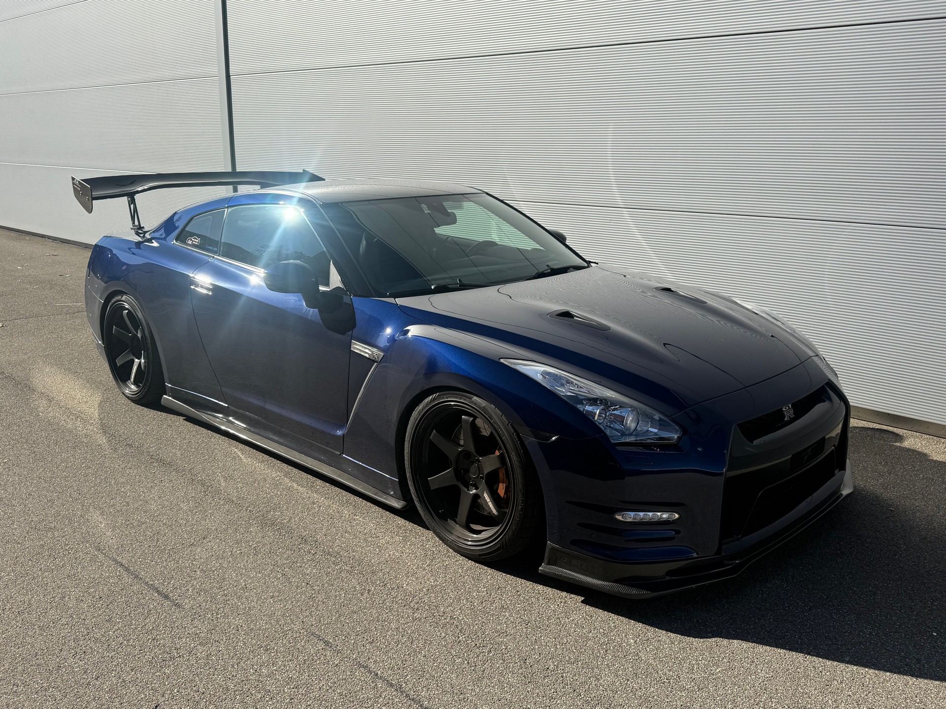NISSAN GT-R 3.8 V6 Biturbo Black Edition-image-1