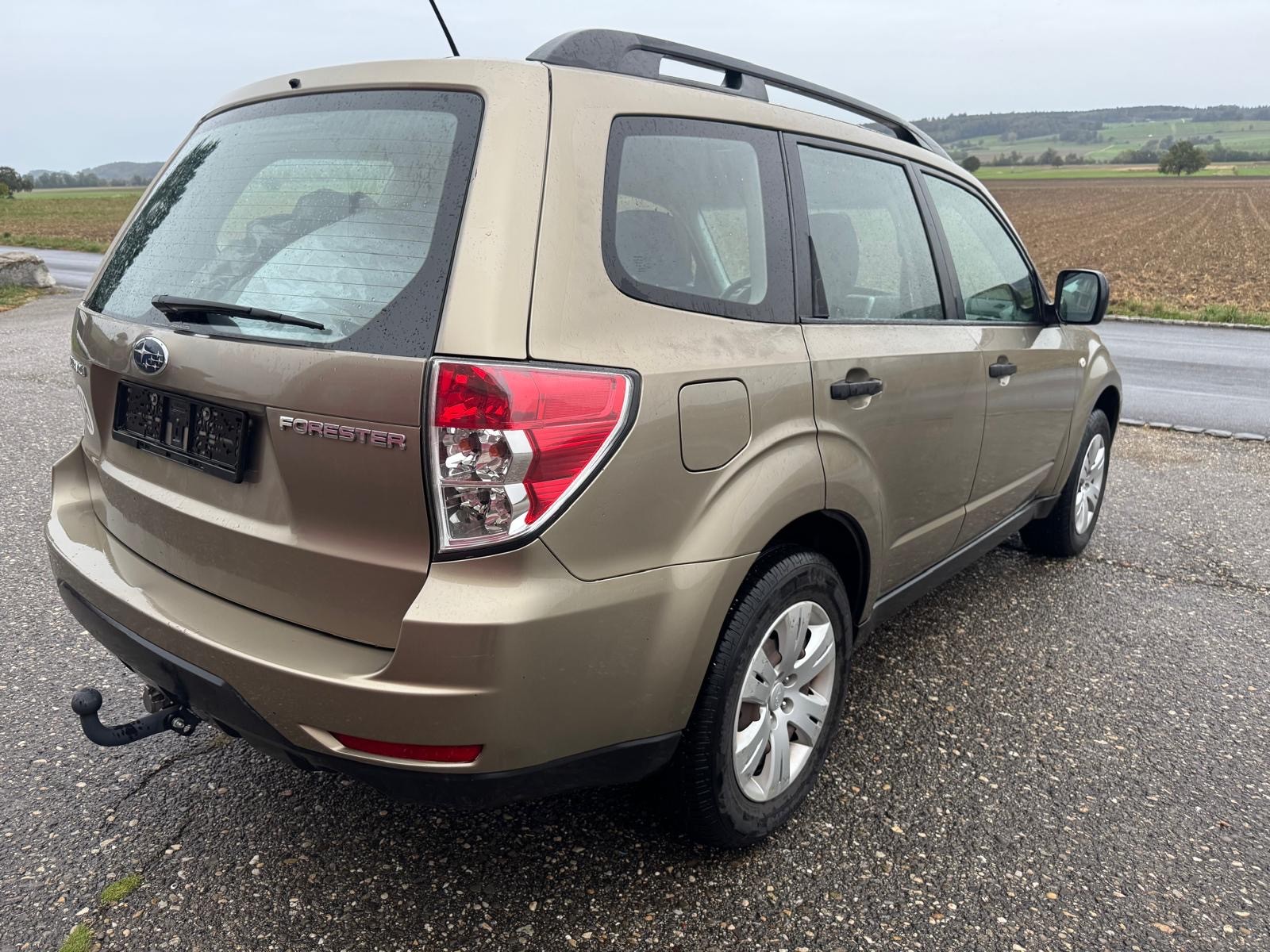 SUBARU Forester 2.0X Advantage Automatic-image-4