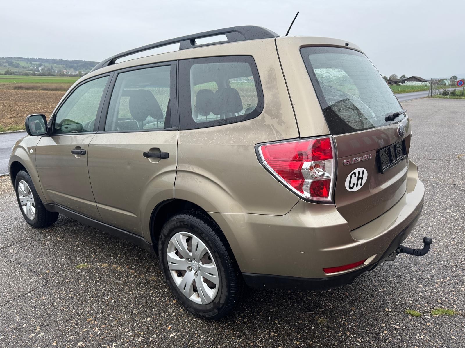 SUBARU Forester 2.0X Advantage Automatic-image-3