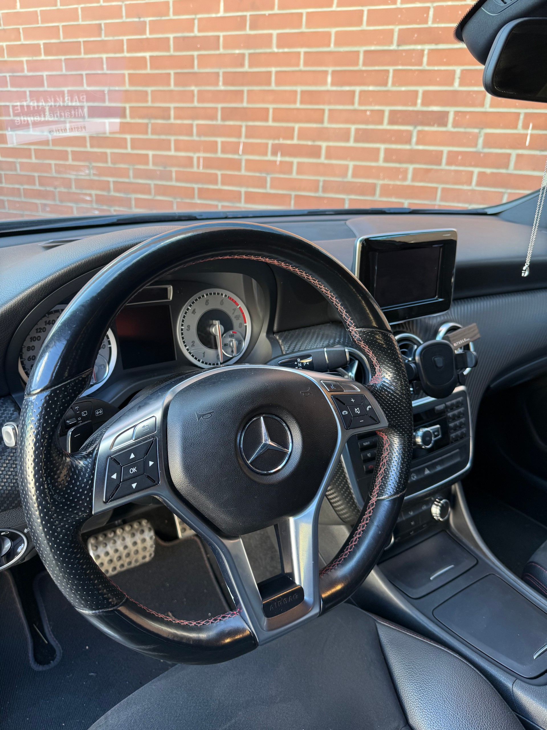 MERCEDES-BENZ A 180 BlueEF-image-4