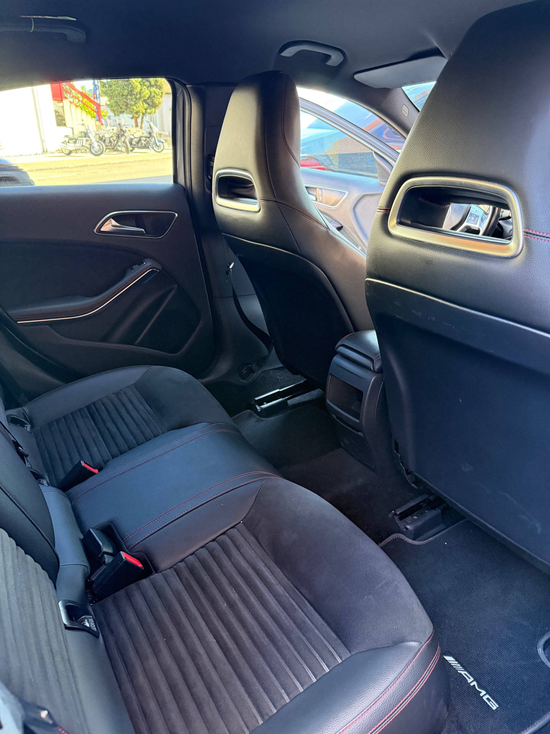 MERCEDES-BENZ A 180 BlueEF-image-3