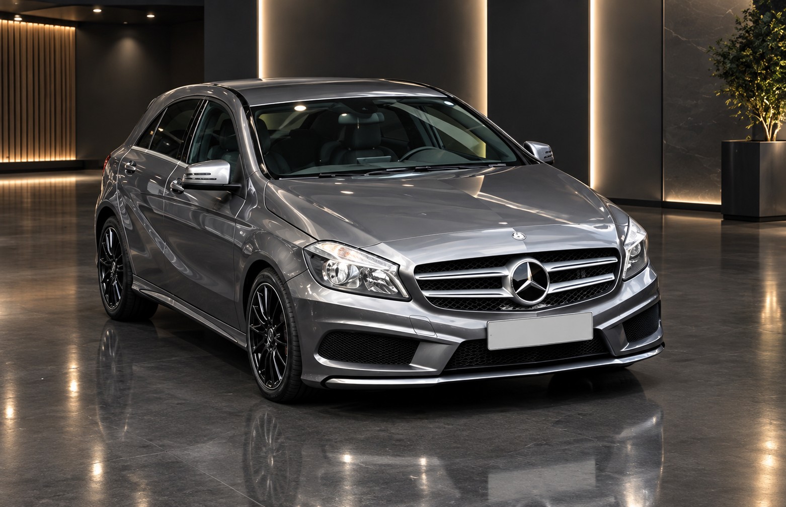 MERCEDES-BENZ A 180 BlueEF