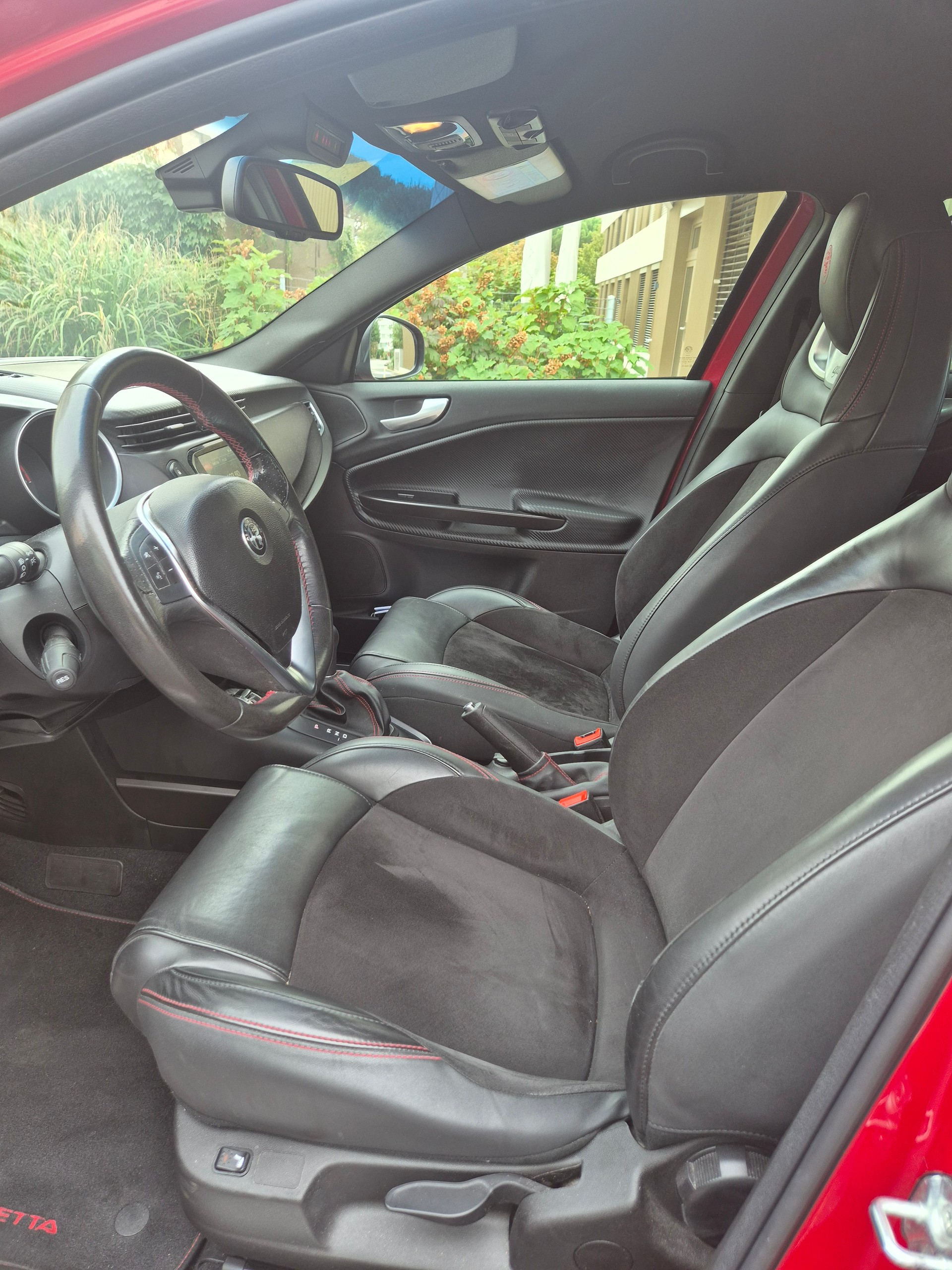 ALFA ROMEO 1750 TBi Veloce TCT-image-3
