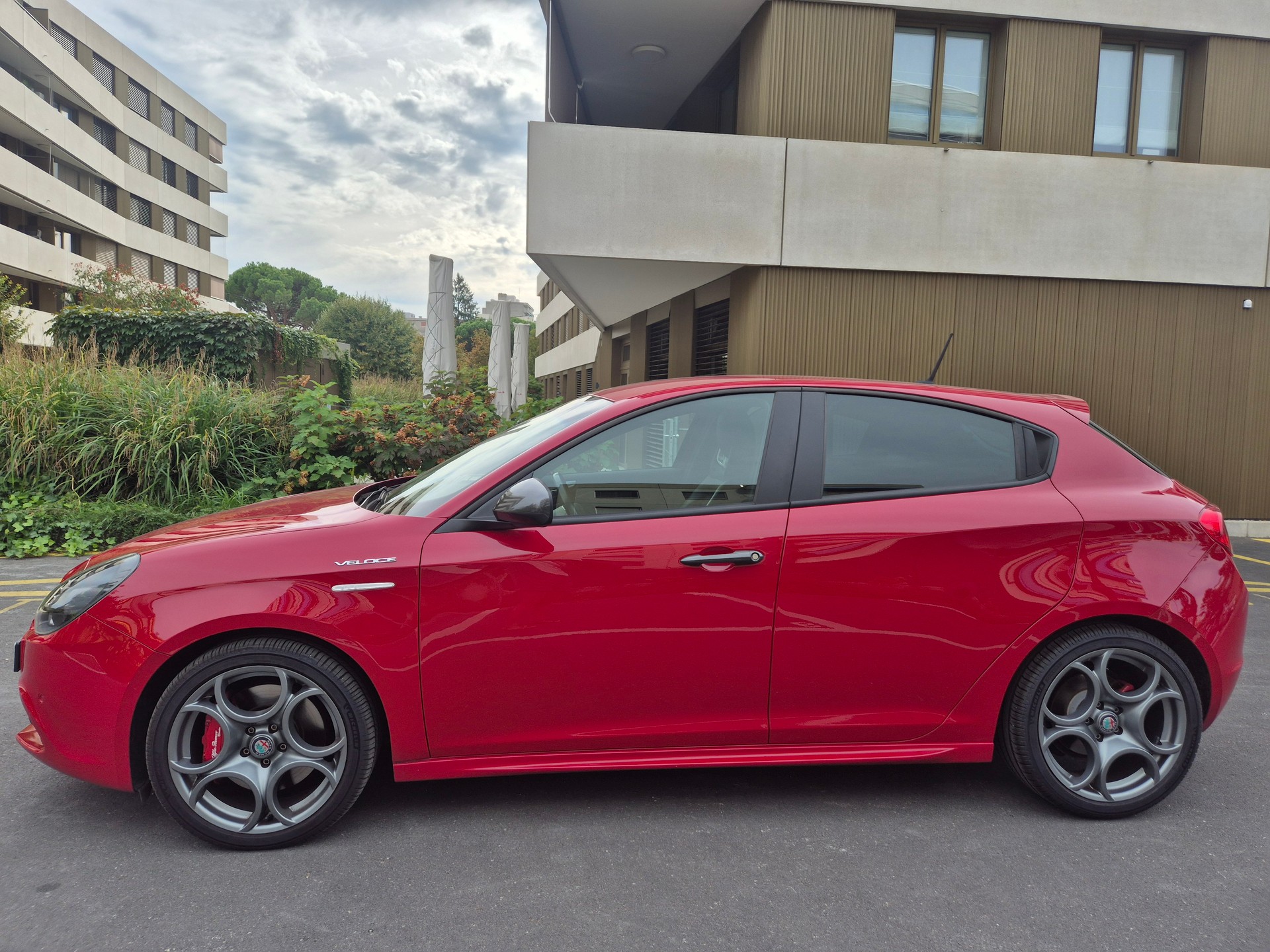 ALFA ROMEO 1750 TBi Veloce TCT-image-2