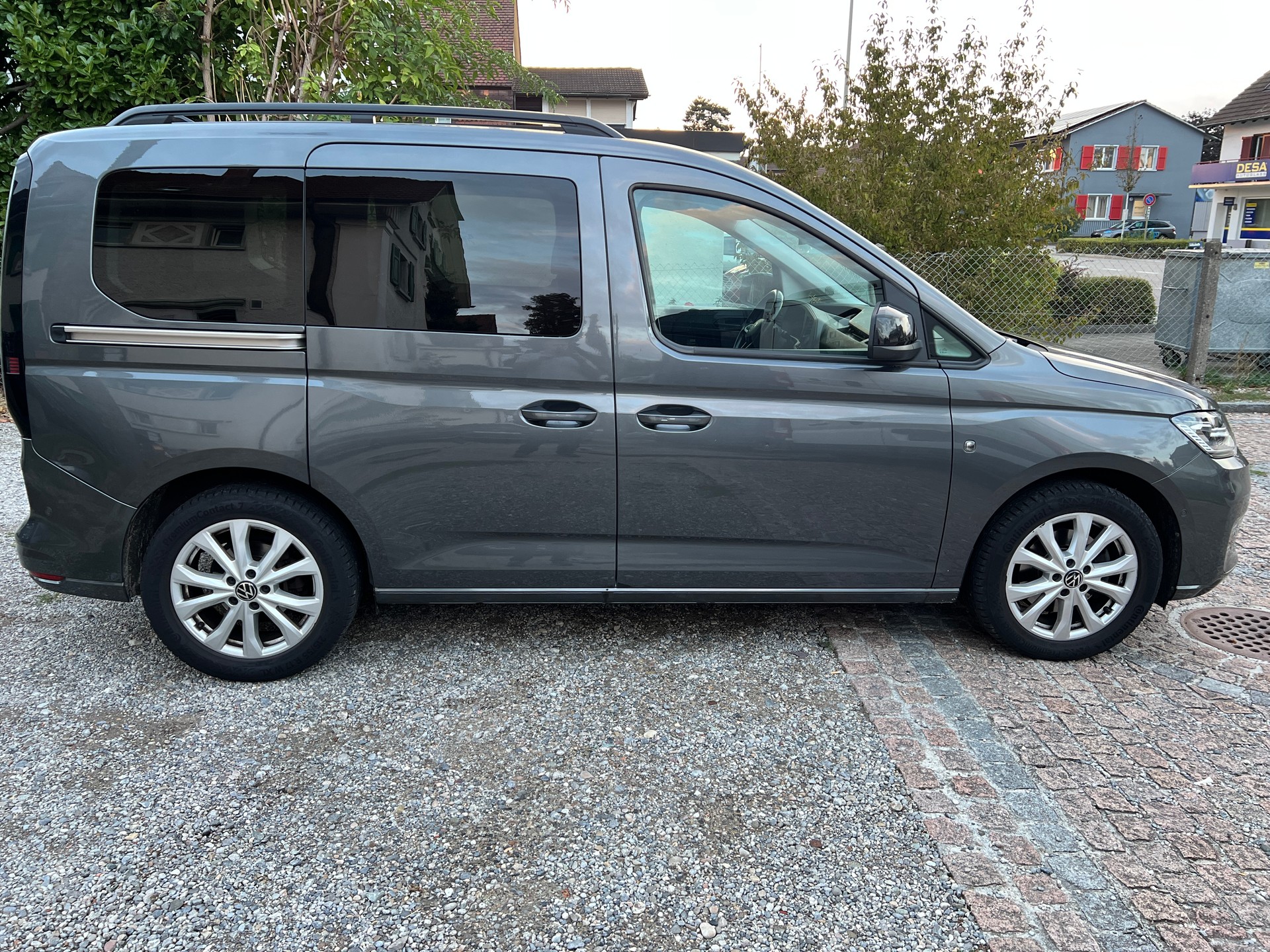 VW Caddy 2.0 TDI Liberty DSG Frisch ab MFK-image-7