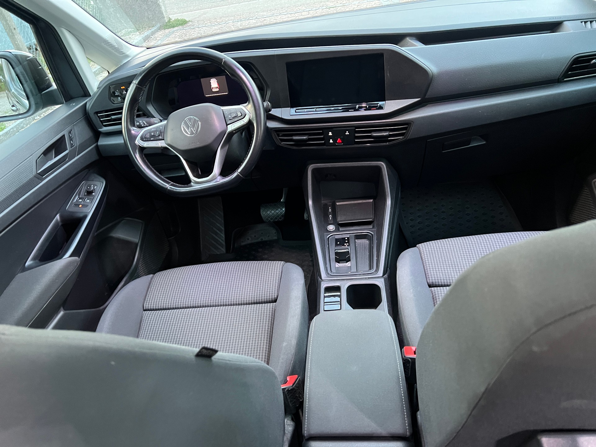 VW Caddy 2.0 TDI Liberty DSG Frisch ab MFK-image-14