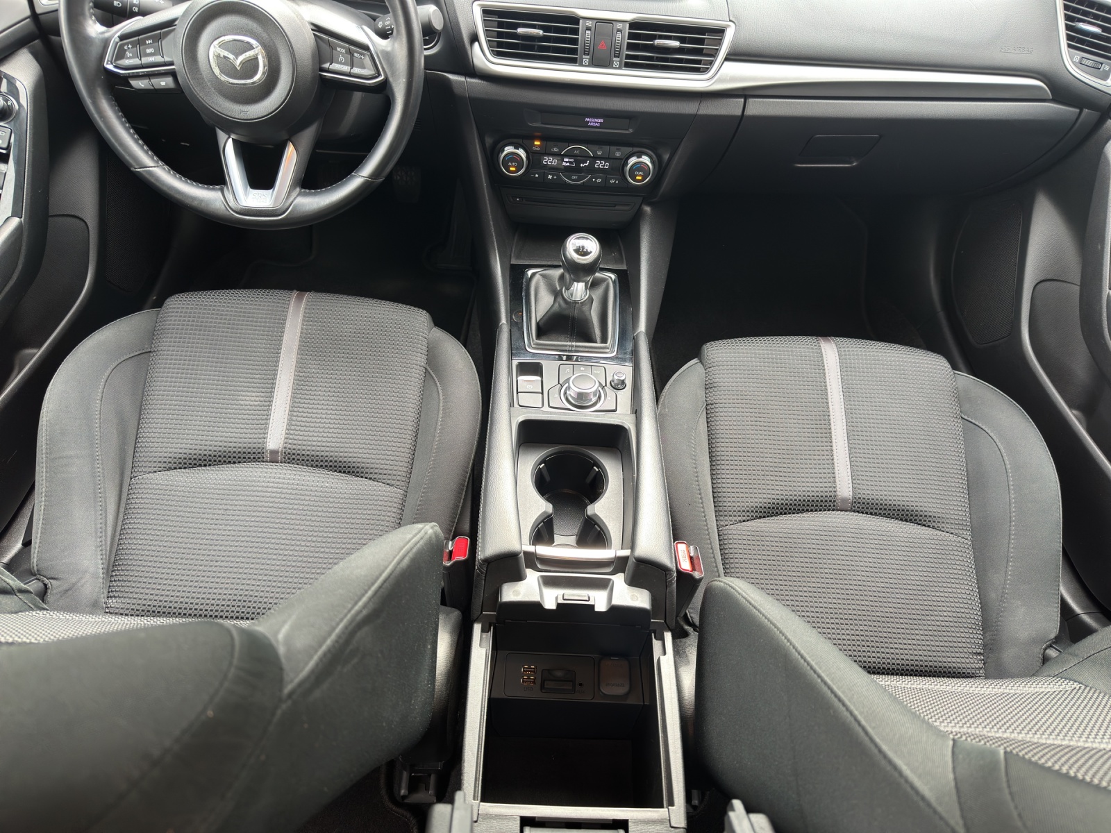 Image MAZDA 3 3 SKYACTIV-G 120 Ambition