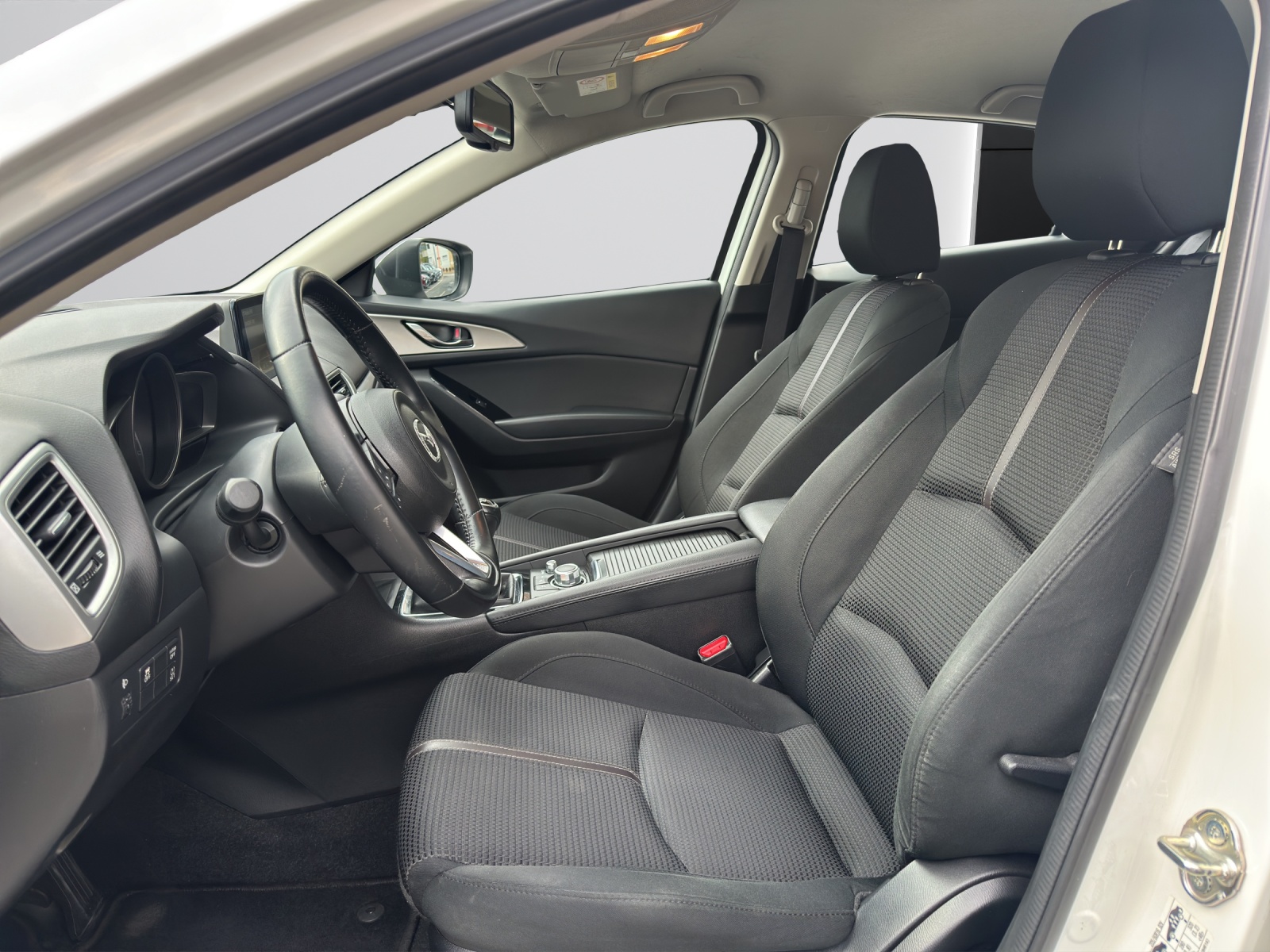 Image MAZDA 3 3 SKYACTIV-G 120 Ambition