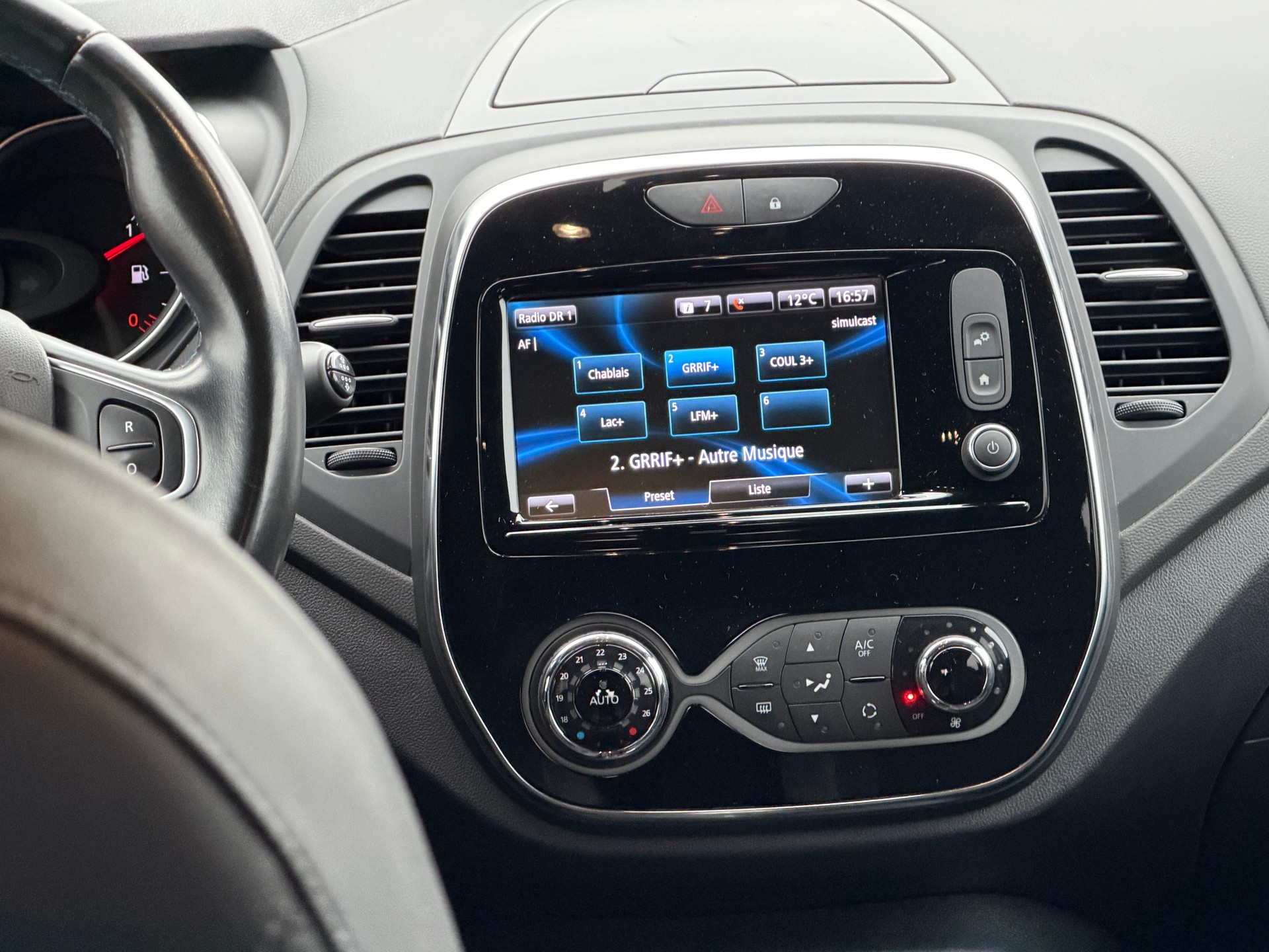 RENAULT Captur 1.3 T 16V S-Edition EDC-image-6