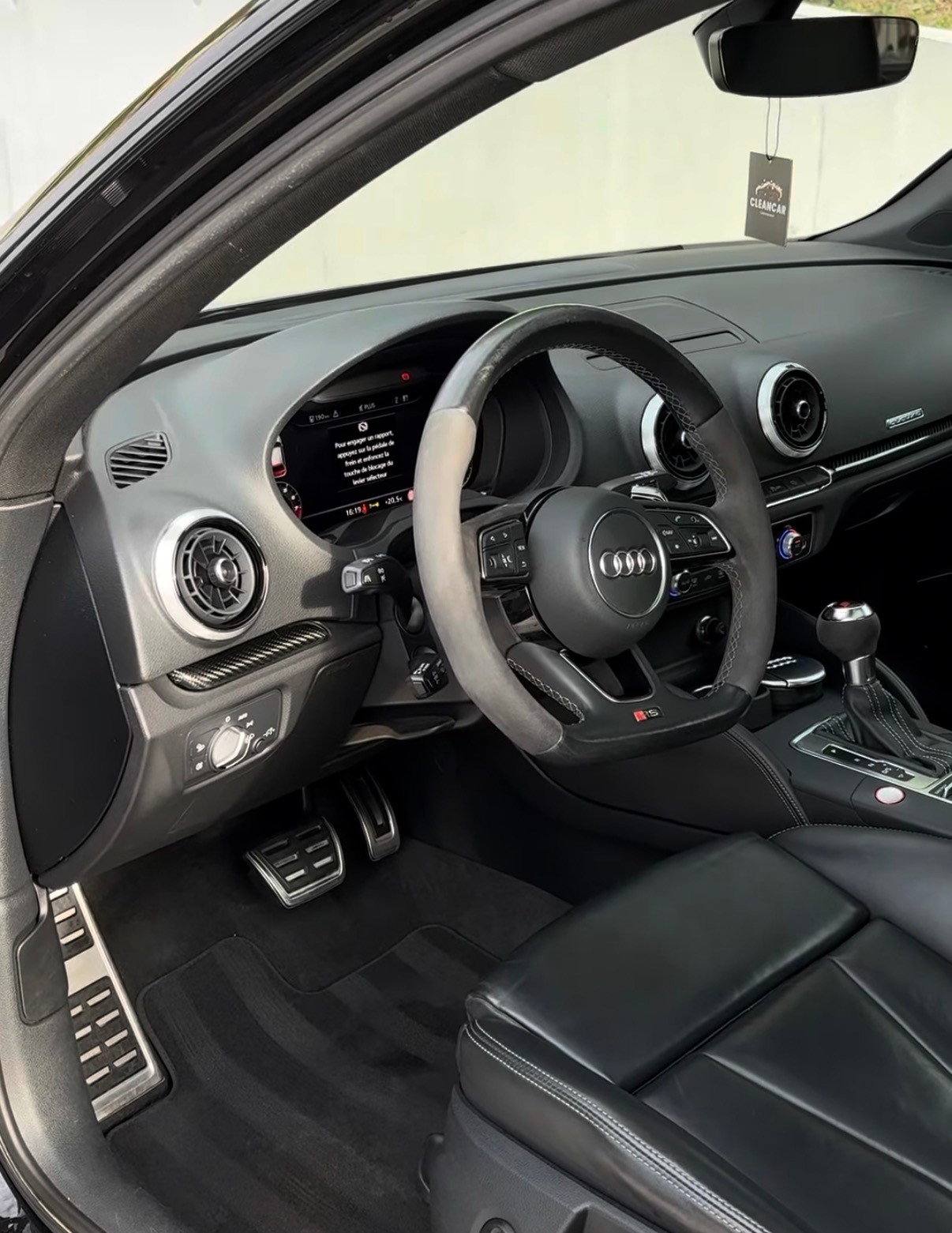 AUDI RS3-image-3