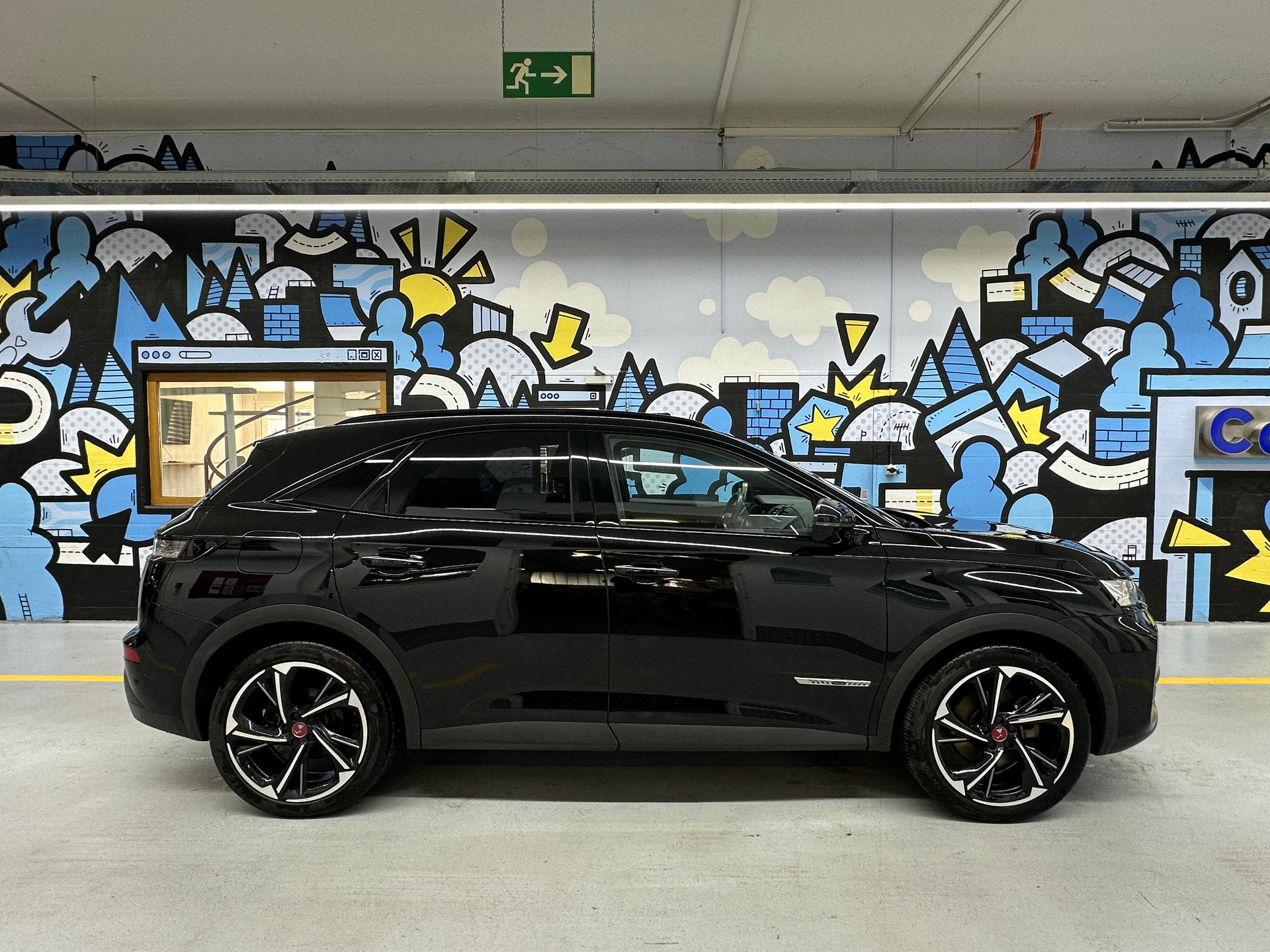 DS AUTOMOBILES DS 7 Crossback E-Tense 300 4x4 Louvre-image-2