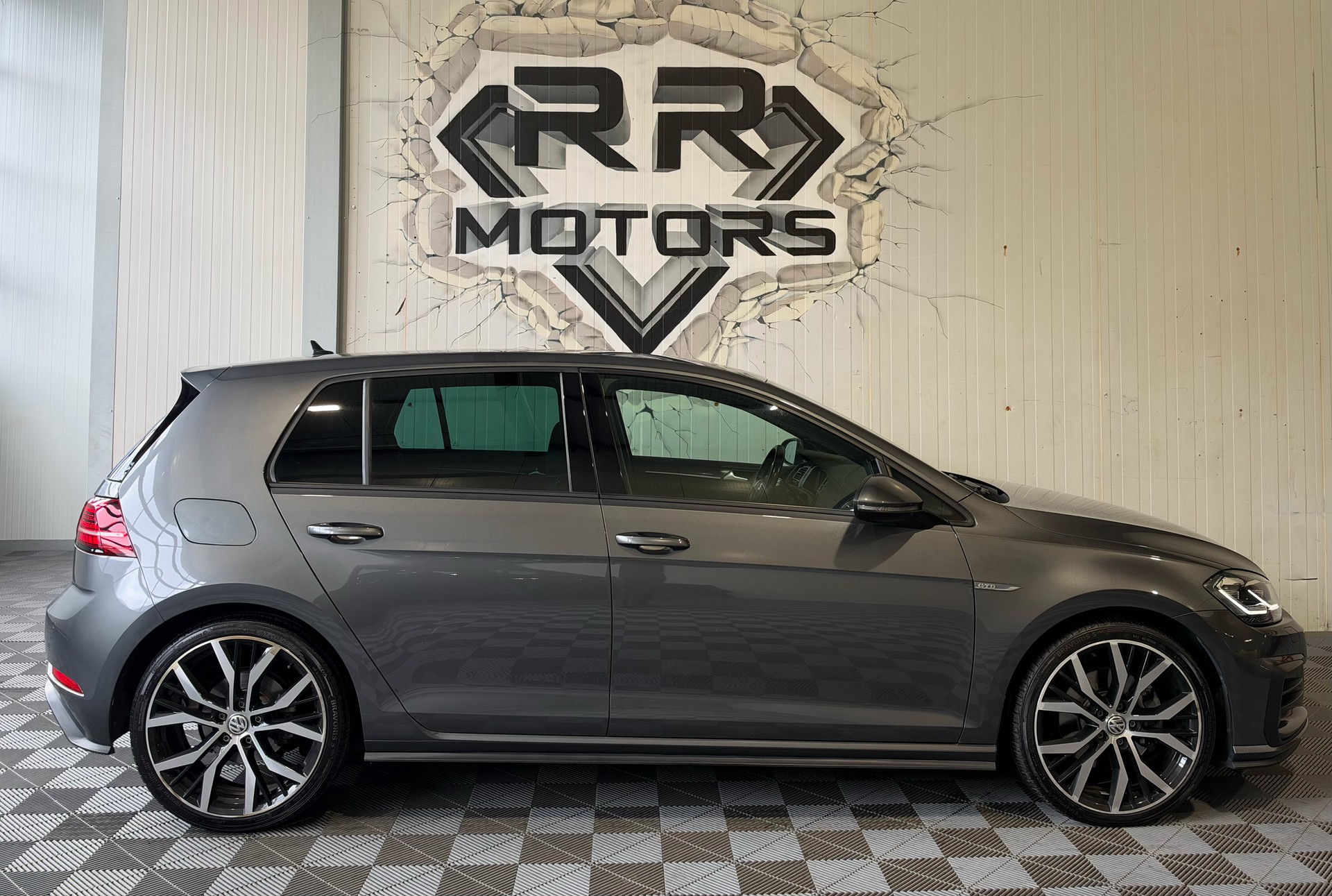 VW Golf 2.0 TDI GTD-image-4