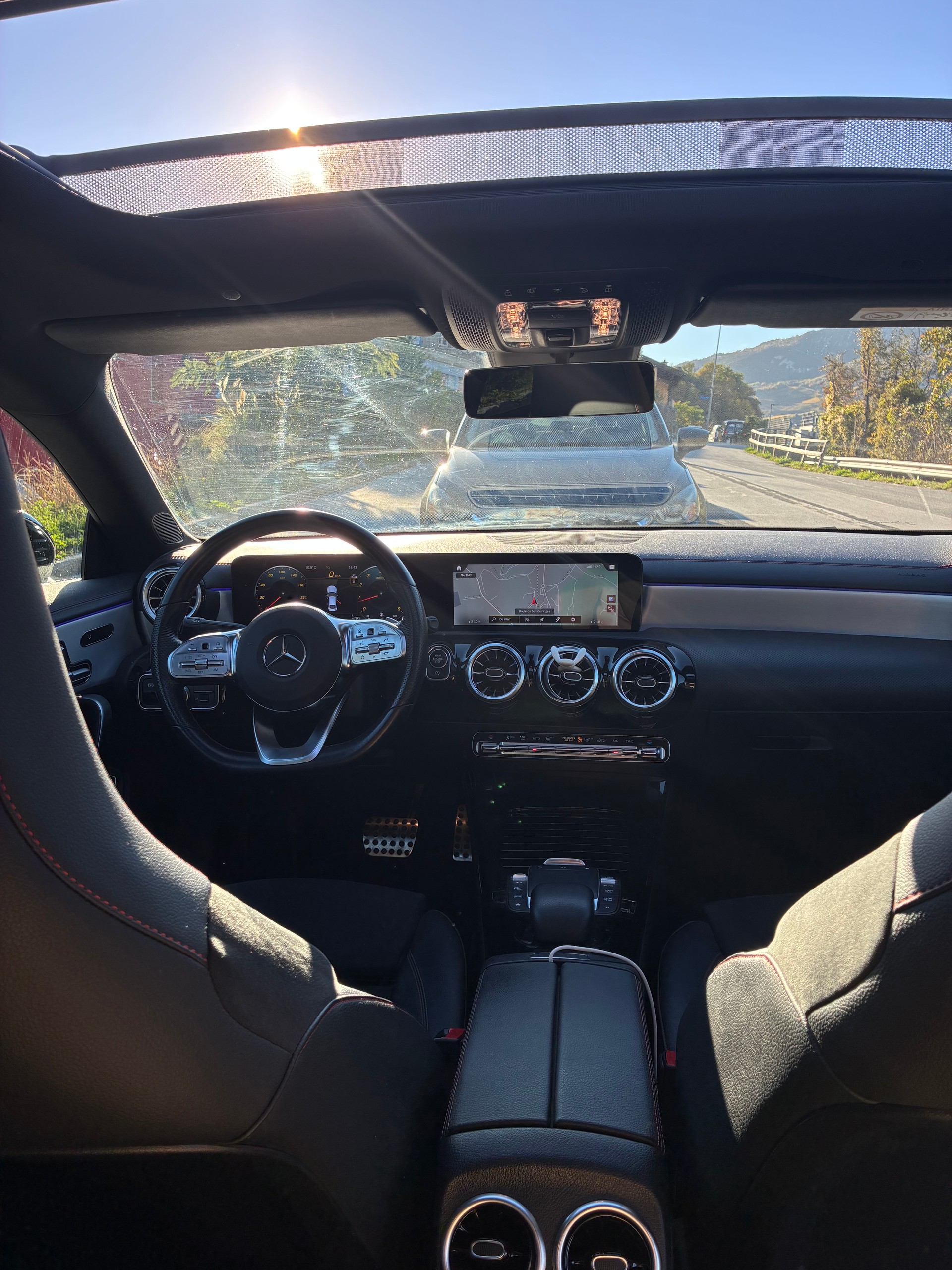 MERCEDES-BENZ CLA 250 Swiss Star AMG Line 4matic-image-3