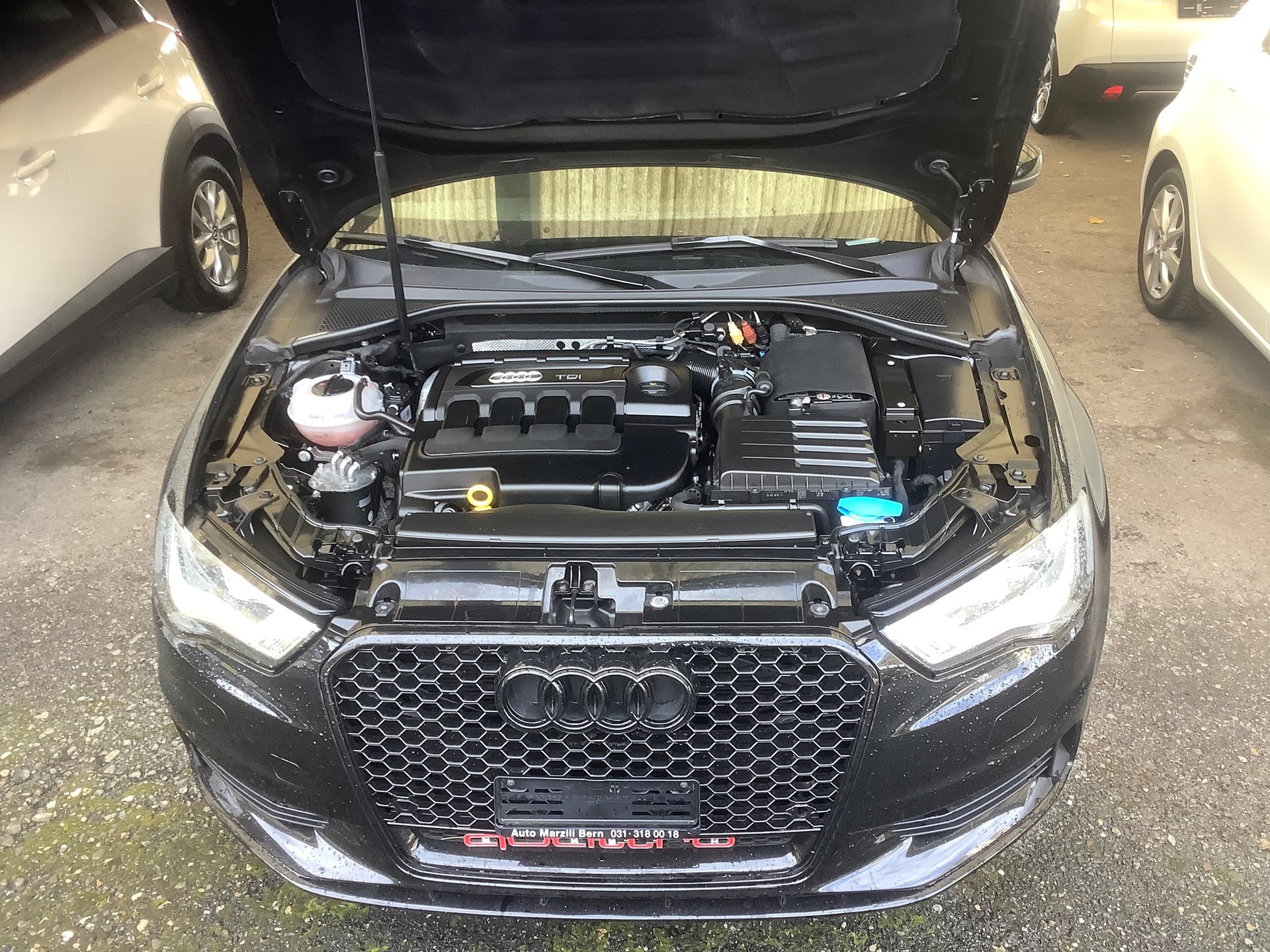 AUDI A3 Cabriolet 2.0 TDI Attraction quattro-image-2