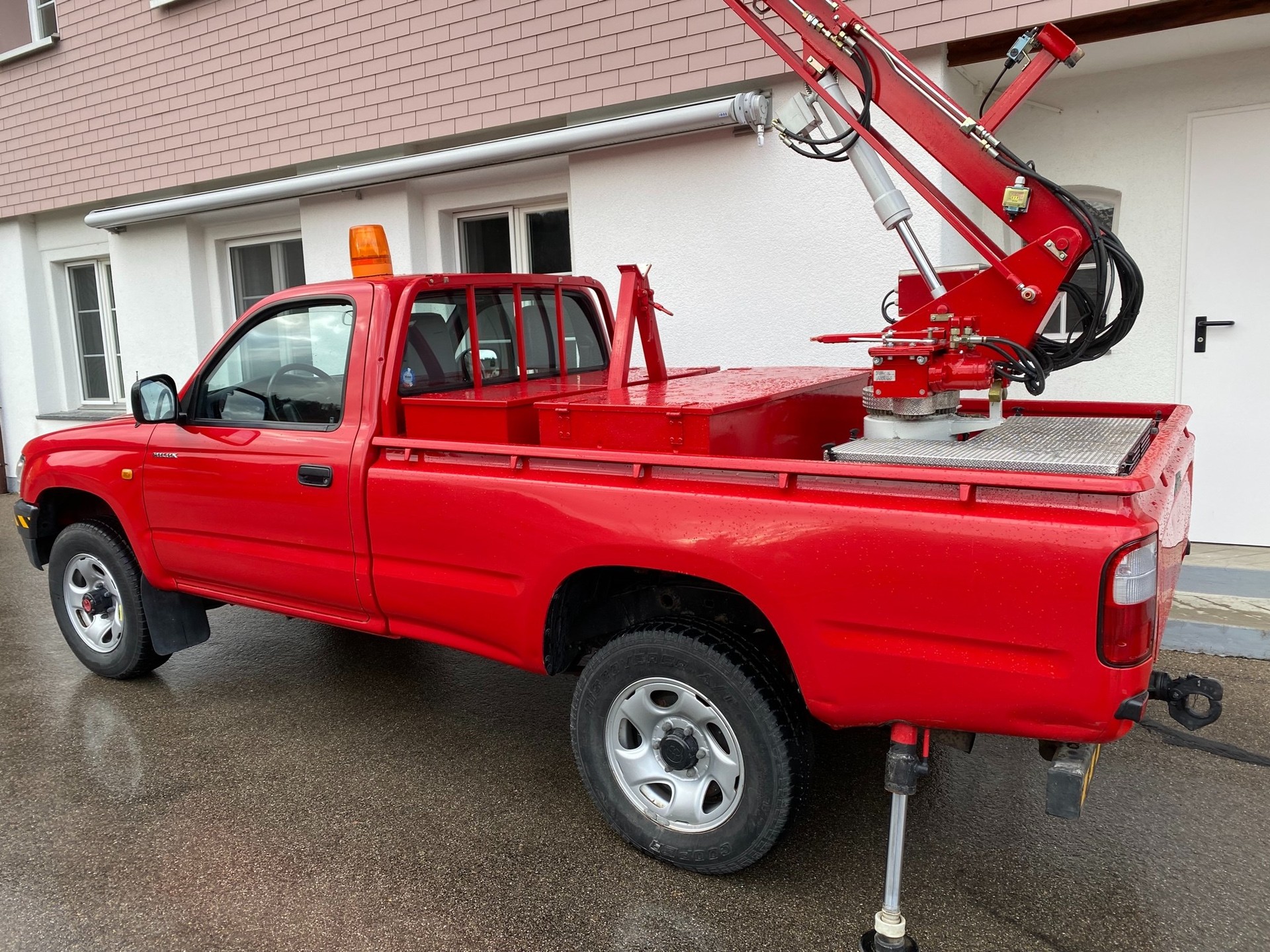 TOYOTA HI-LUX 4x4 Hebebühne-image-11