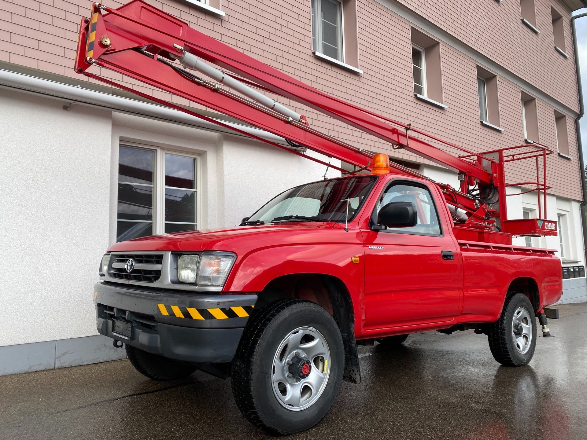 TOYOTA HI-LUX 4x4 Hebebühne