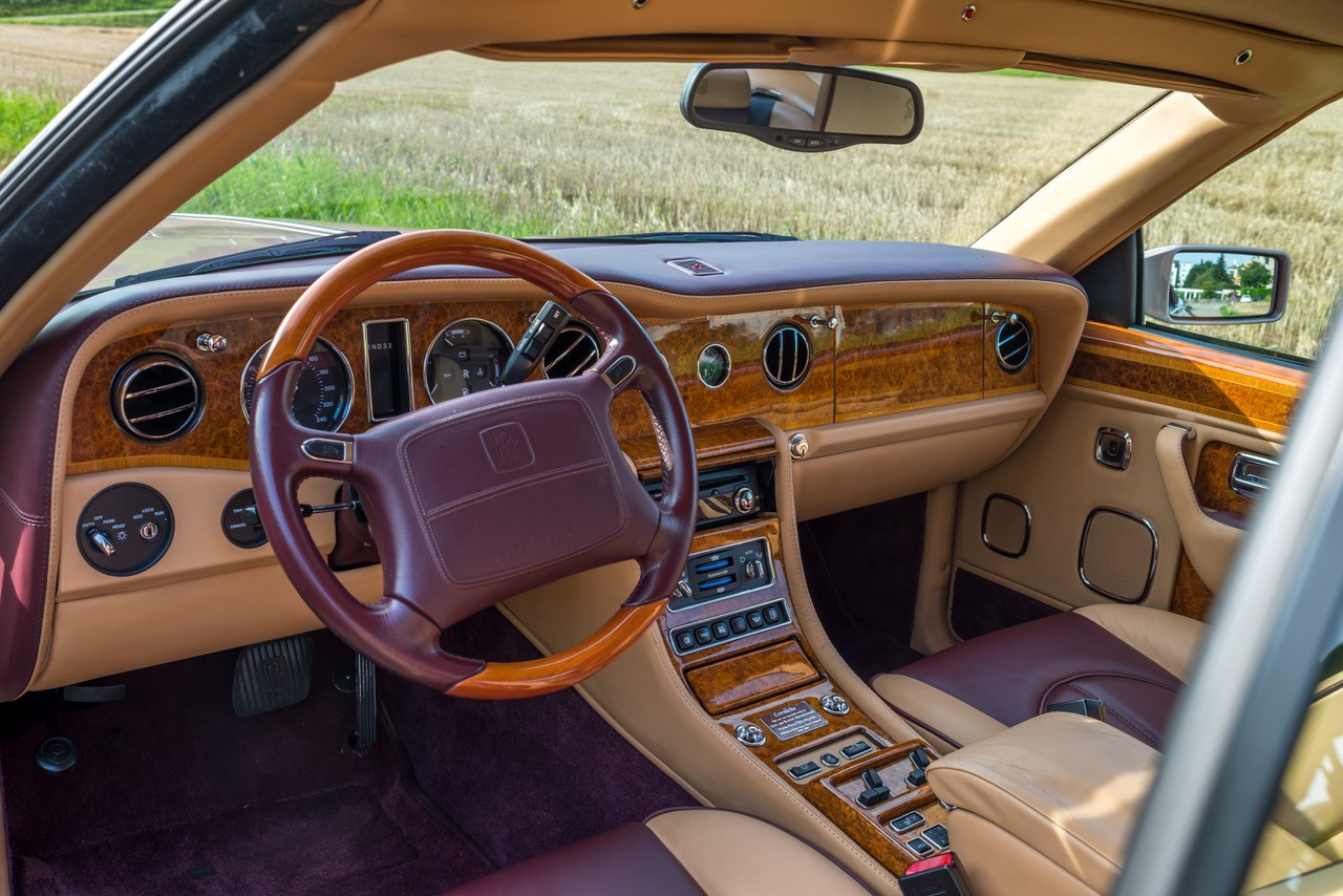 ROLLS-ROYCE Corniche Last of Line-image-11