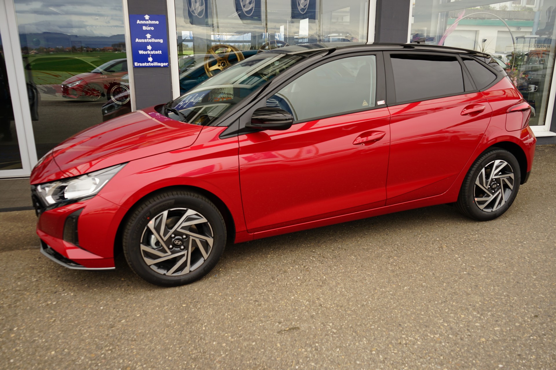 HYUNDAI i20 1.0 T-GDi Amplia DCT-showroom-element-2