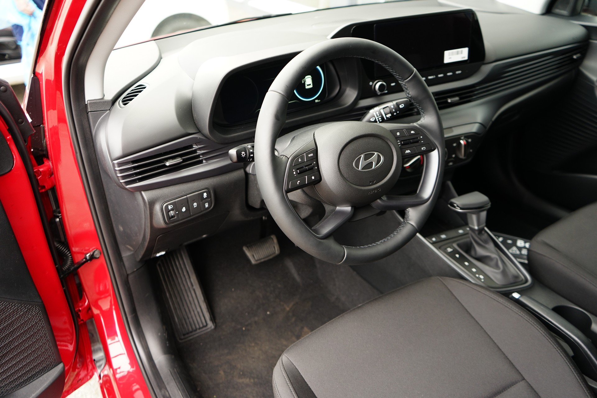 HYUNDAI i20 1.0 T-GDi Amplia DCT-image-5