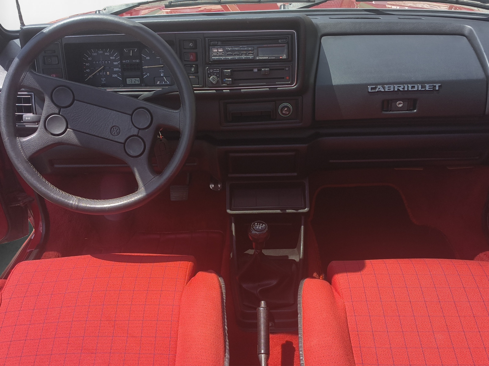 VW Golf Cabriolet 1800 (GL) Red Spezial-image-4