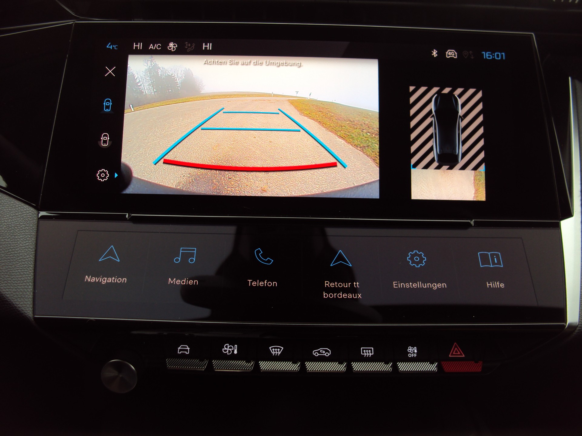 PEUGEOT 408 1.2 PureTech Allure Pack EAT8-image-12