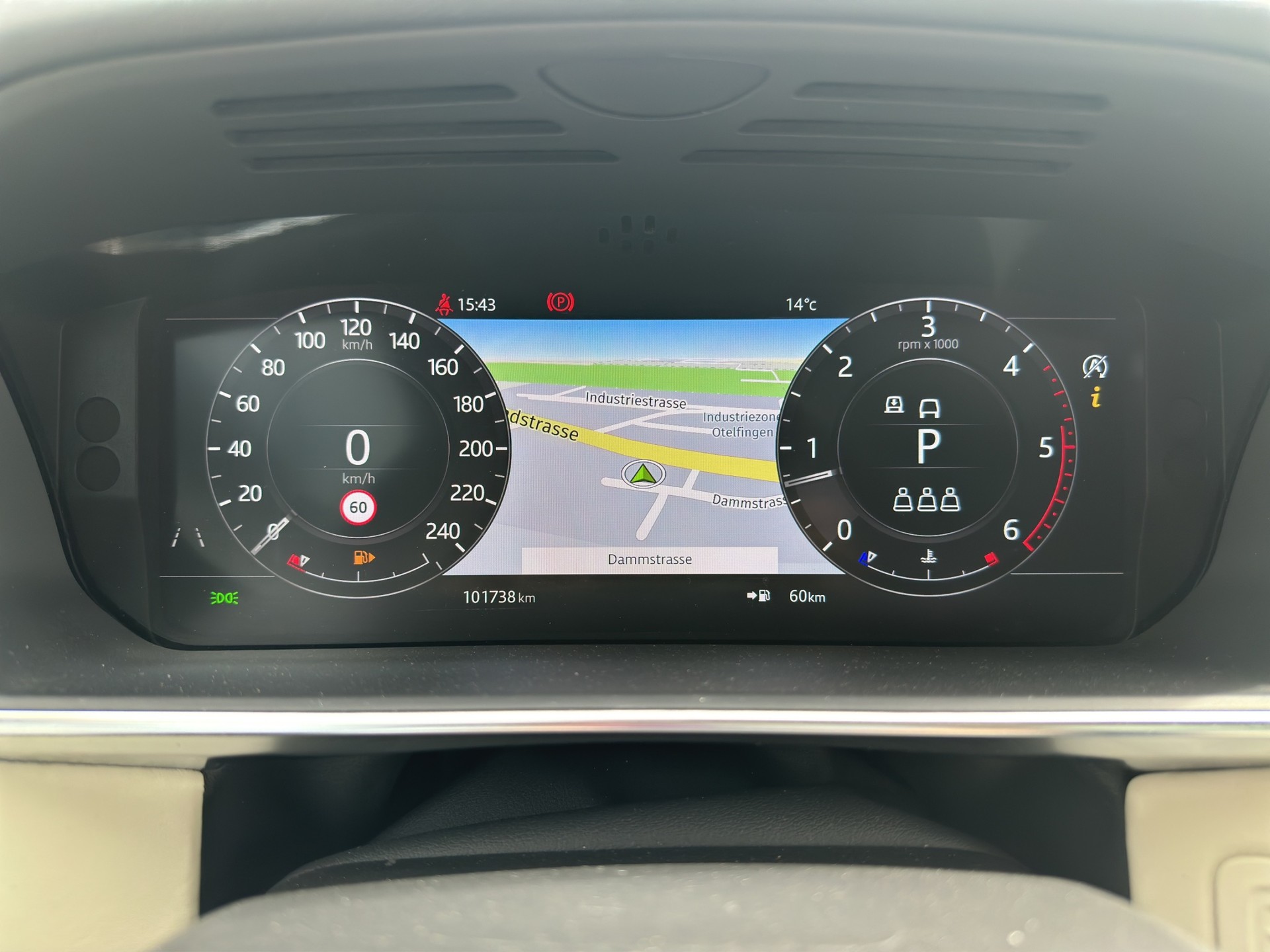LAND ROVER Range Rover 4.4 SDV8 Vogue Automatic-image-30