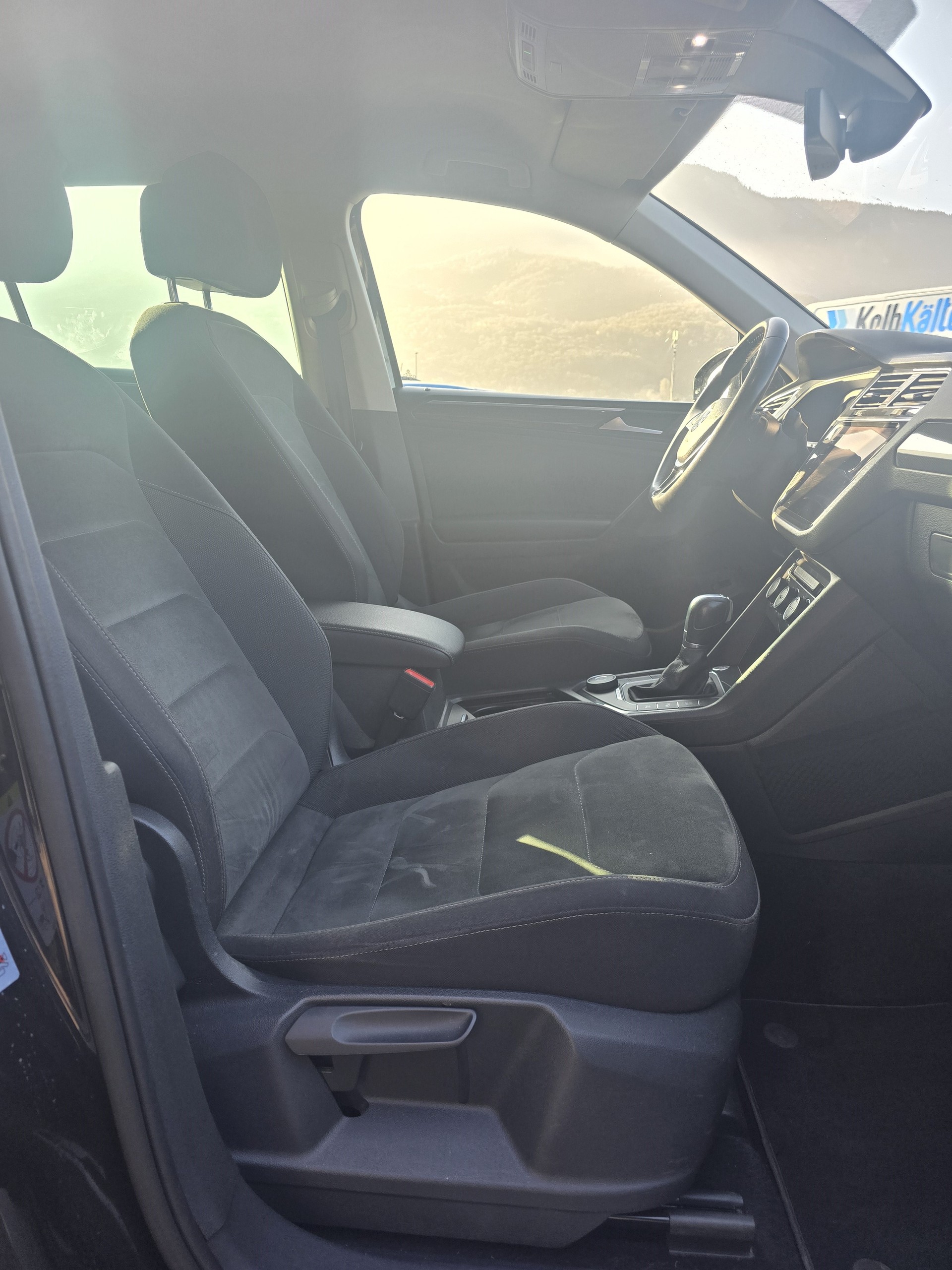 VW Tiguan 2.0 TDI SCR Highline 4Motion DSG-image-17