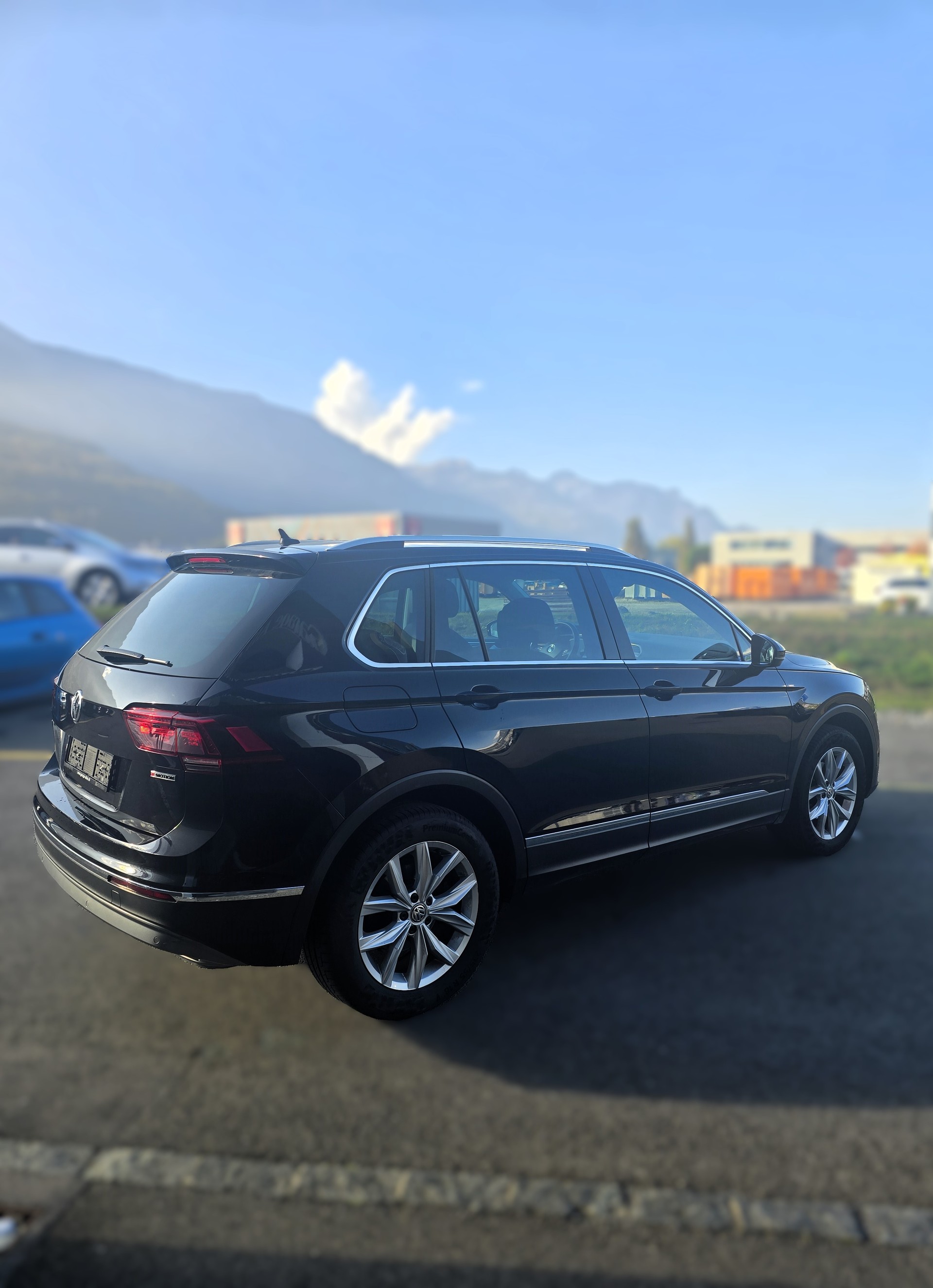 VW Tiguan 2.0 TDI SCR Highline 4Motion DSG-image-5