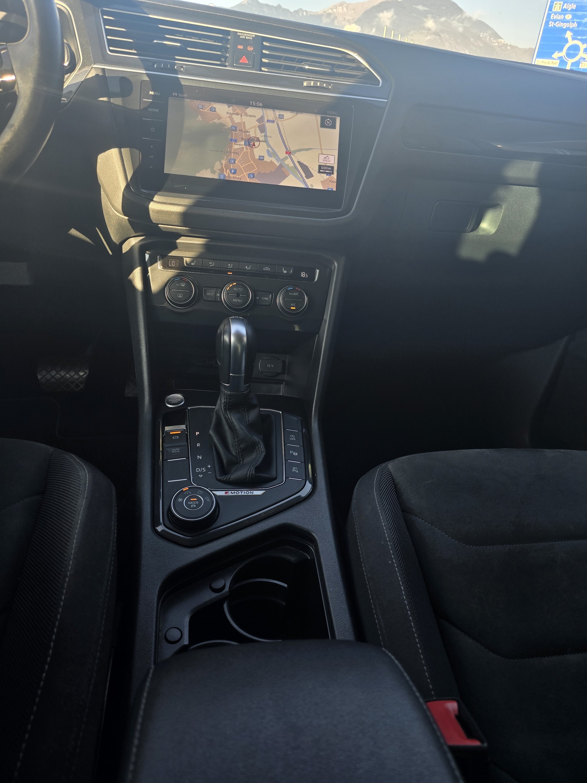 VW Tiguan 2.0 TDI SCR Highline 4Motion DSG-image-9