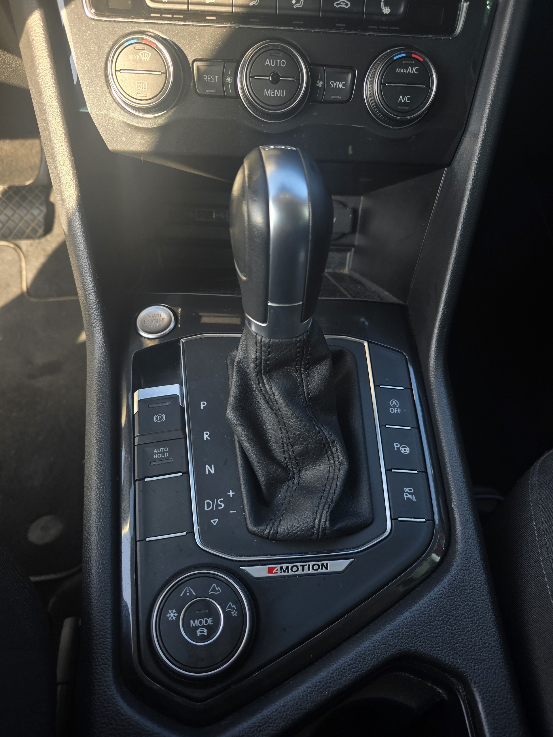 VW Tiguan 2.0 TDI SCR Highline 4Motion DSG-image-10