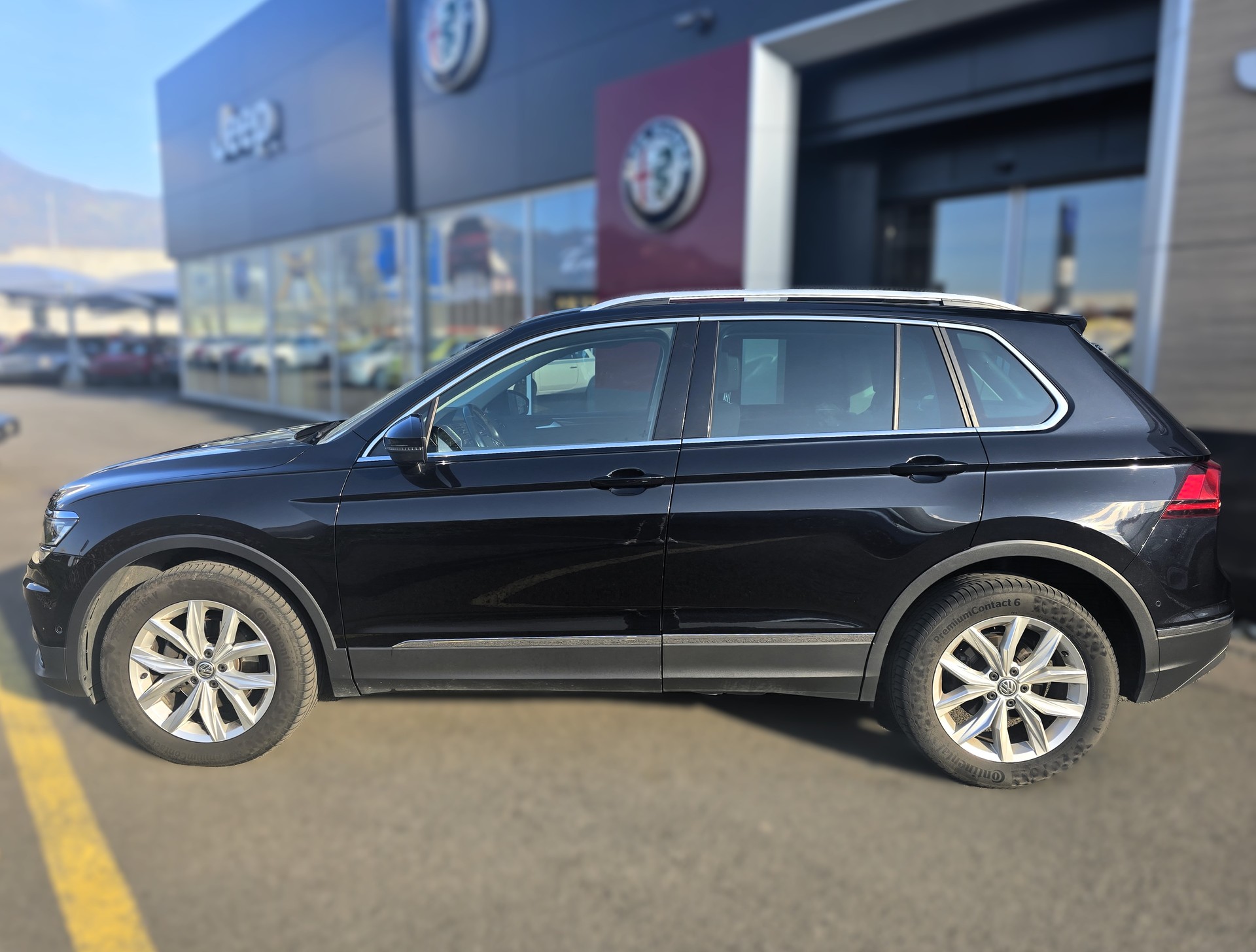 VW Tiguan 2.0 TDI SCR Highline 4Motion DSG-image-2