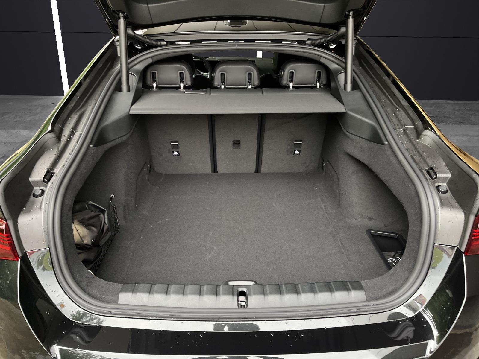 BMW i4 M50-image-9