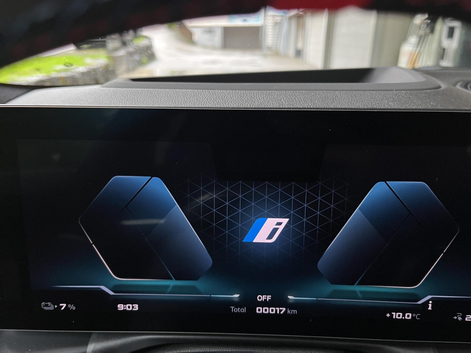 BMW i4 M50-image-10