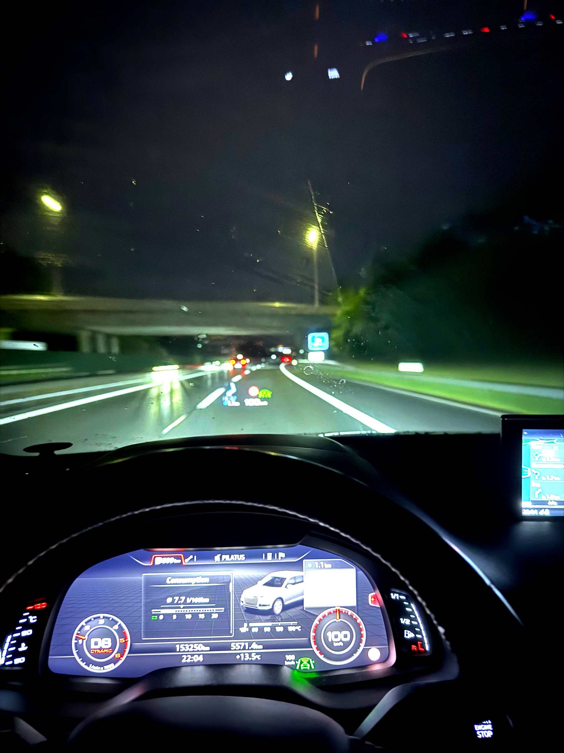 AUDI Q7 3.0 TDI quattro tiptronic-image-26
