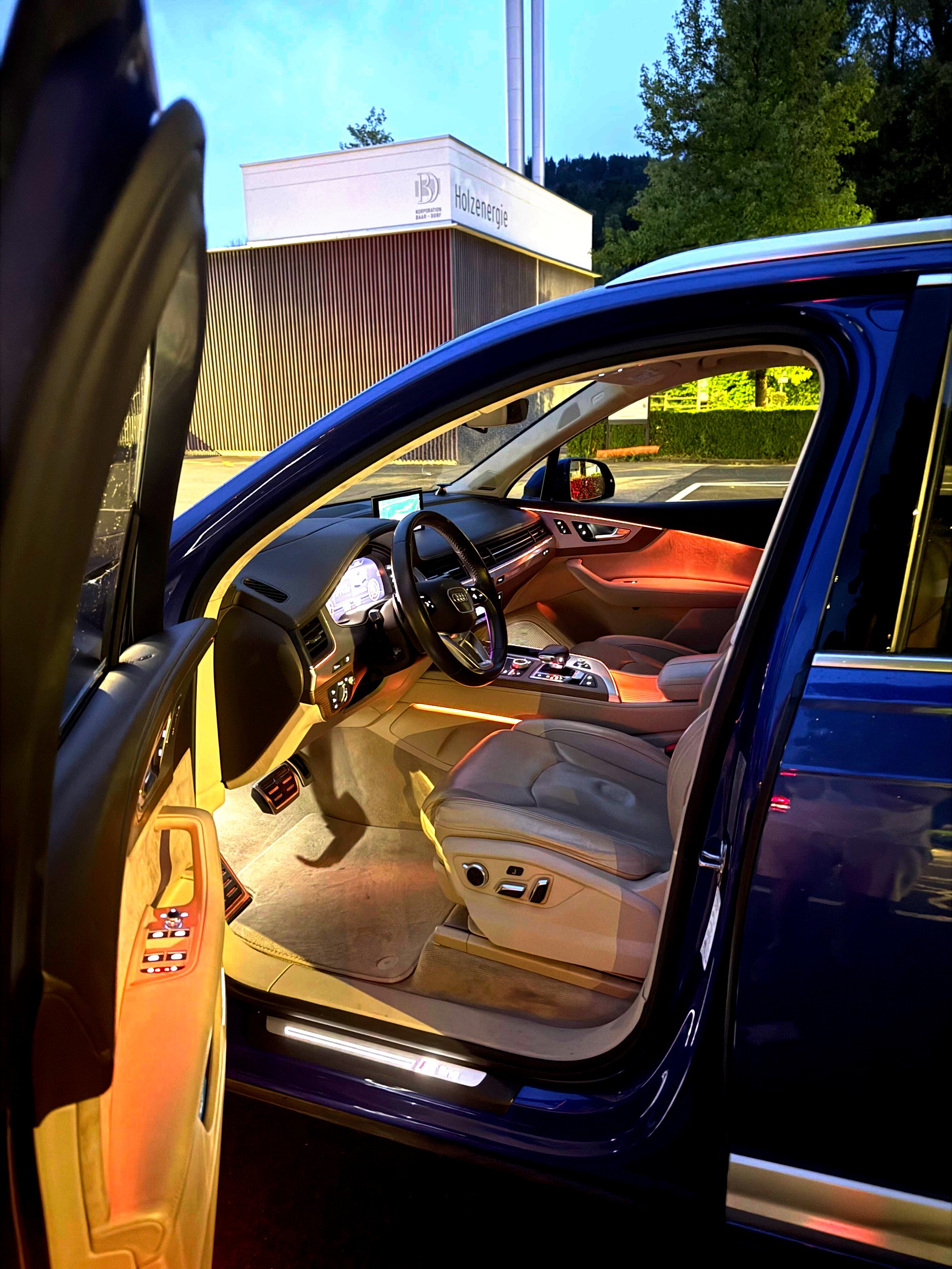 AUDI Q7 3.0 TDI quattro tiptronic-image-21