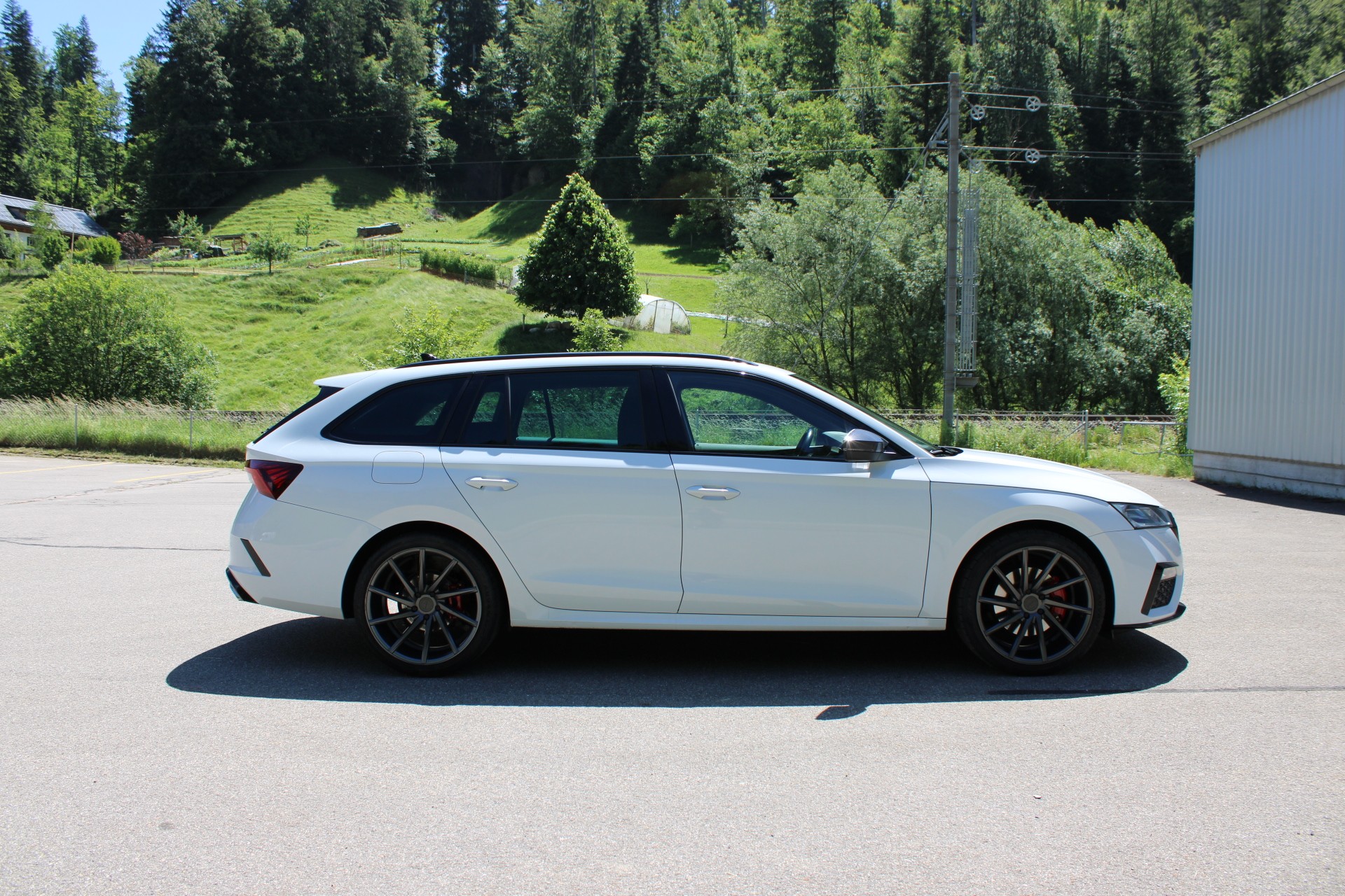 SKODA Octavia Combi 2.0 TDI DSG RS 4x4-showroom-element-3