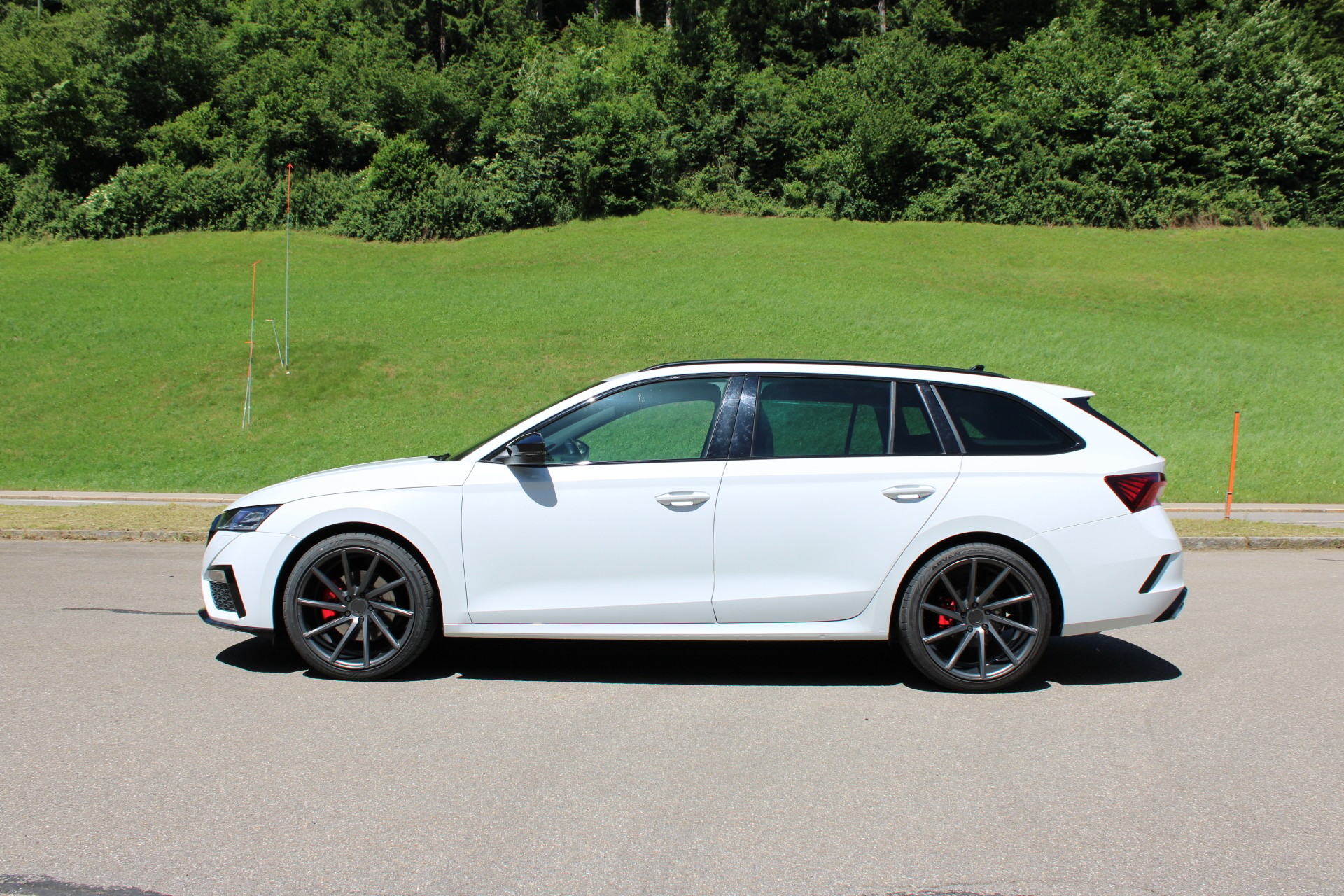 SKODA Octavia Combi 2.0 TDI DSG RS 4x4-image-7