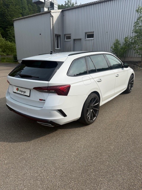 SKODA Octavia Combi 2.0 TDI DSG RS 4x4-image-6