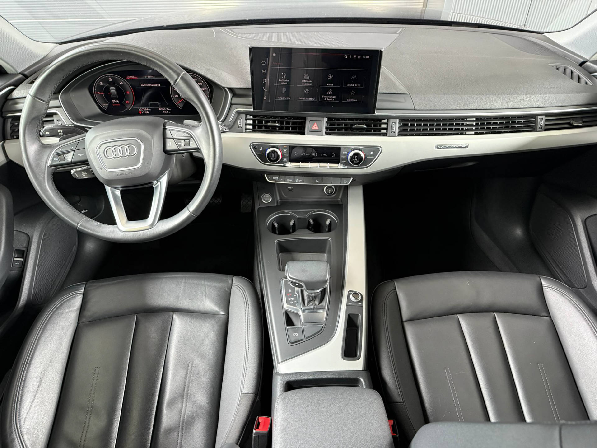 AUDI A4 Avant 2.0 40 TDI Attraction quattro S-Tronic-image-6