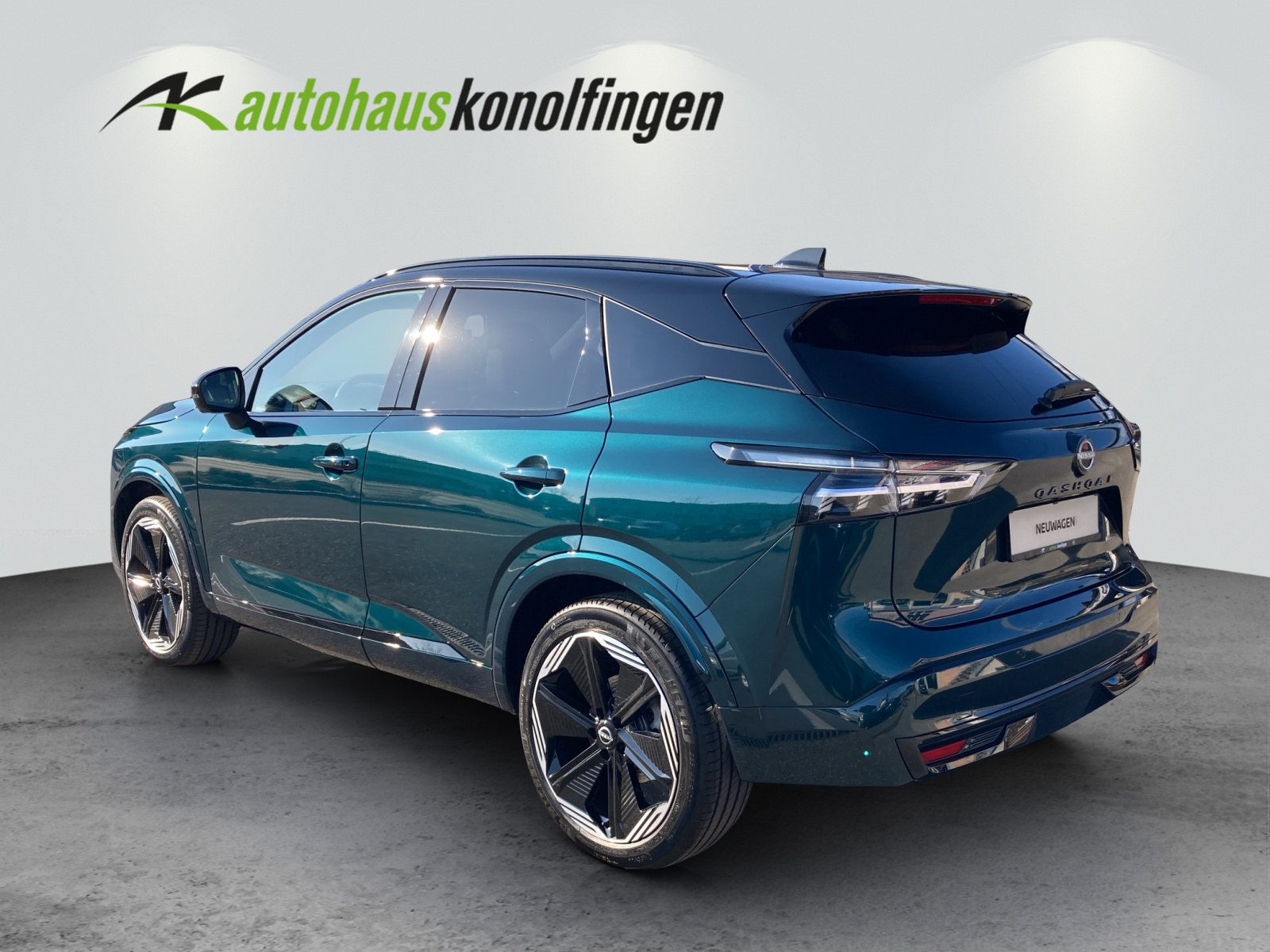 NISSAN Qashqai 1.3 DIG-T 158 N-Design 4x4-showroom-element-2