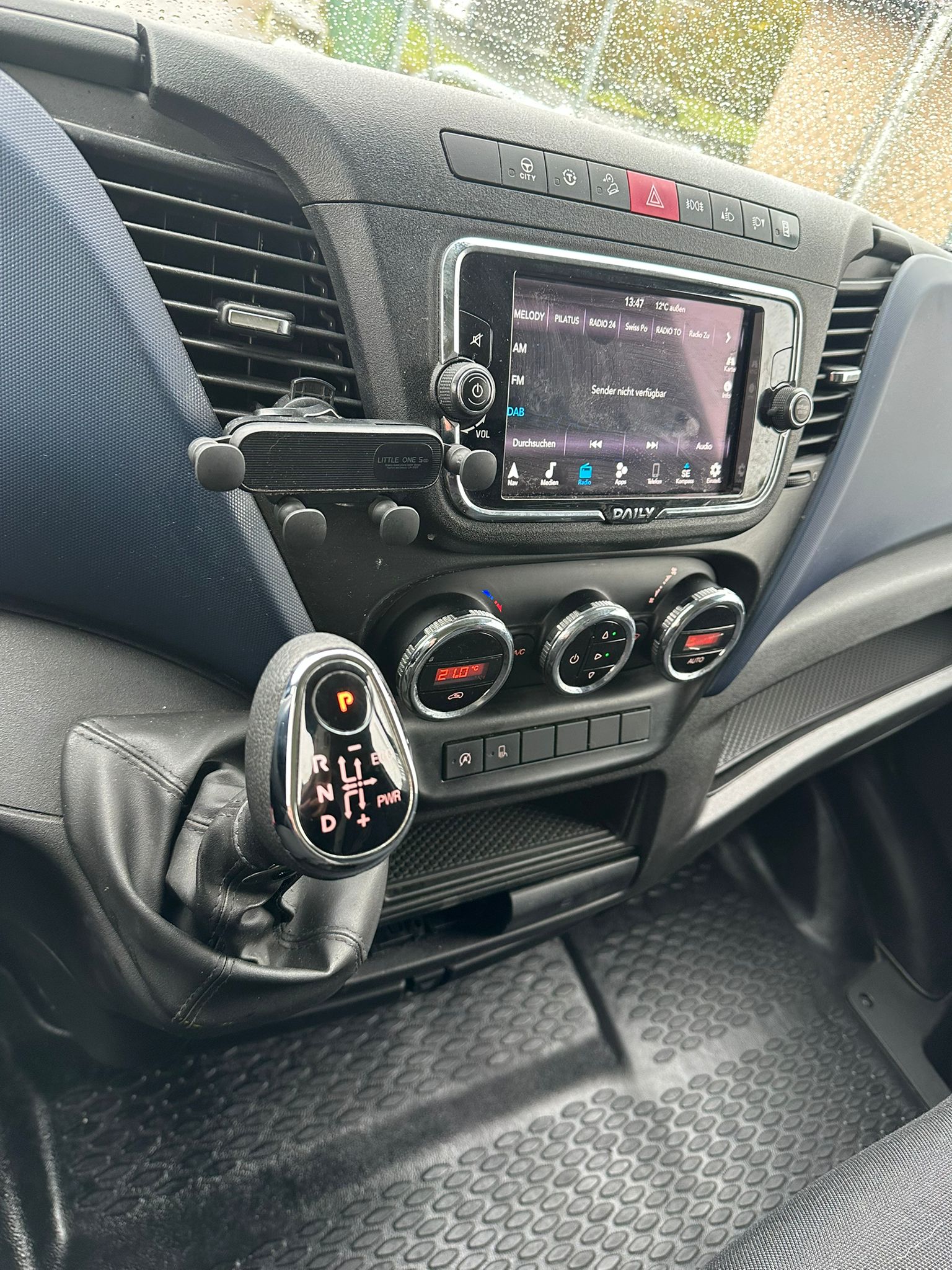 IVECO 33 S 14 AHK Kasten Automat Navi Xenon-image-15