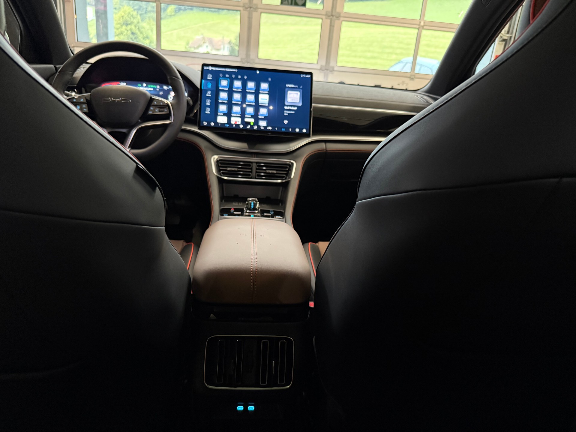 BYD Seal U DM-i Design AWD-image-22